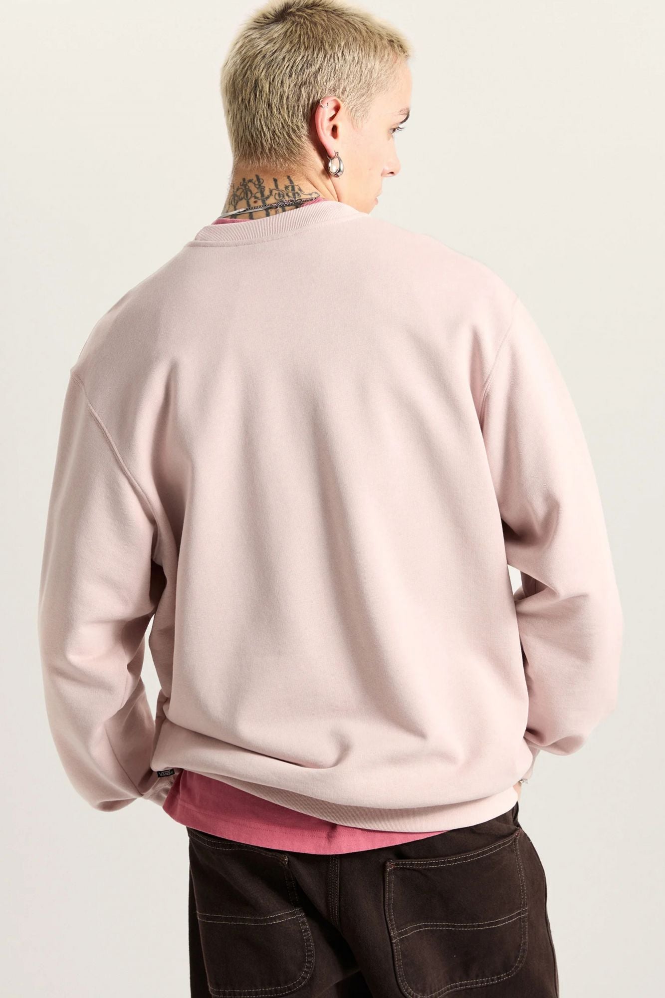 VANS SALTON LOOSE FT CREW en color ROSA (3)
