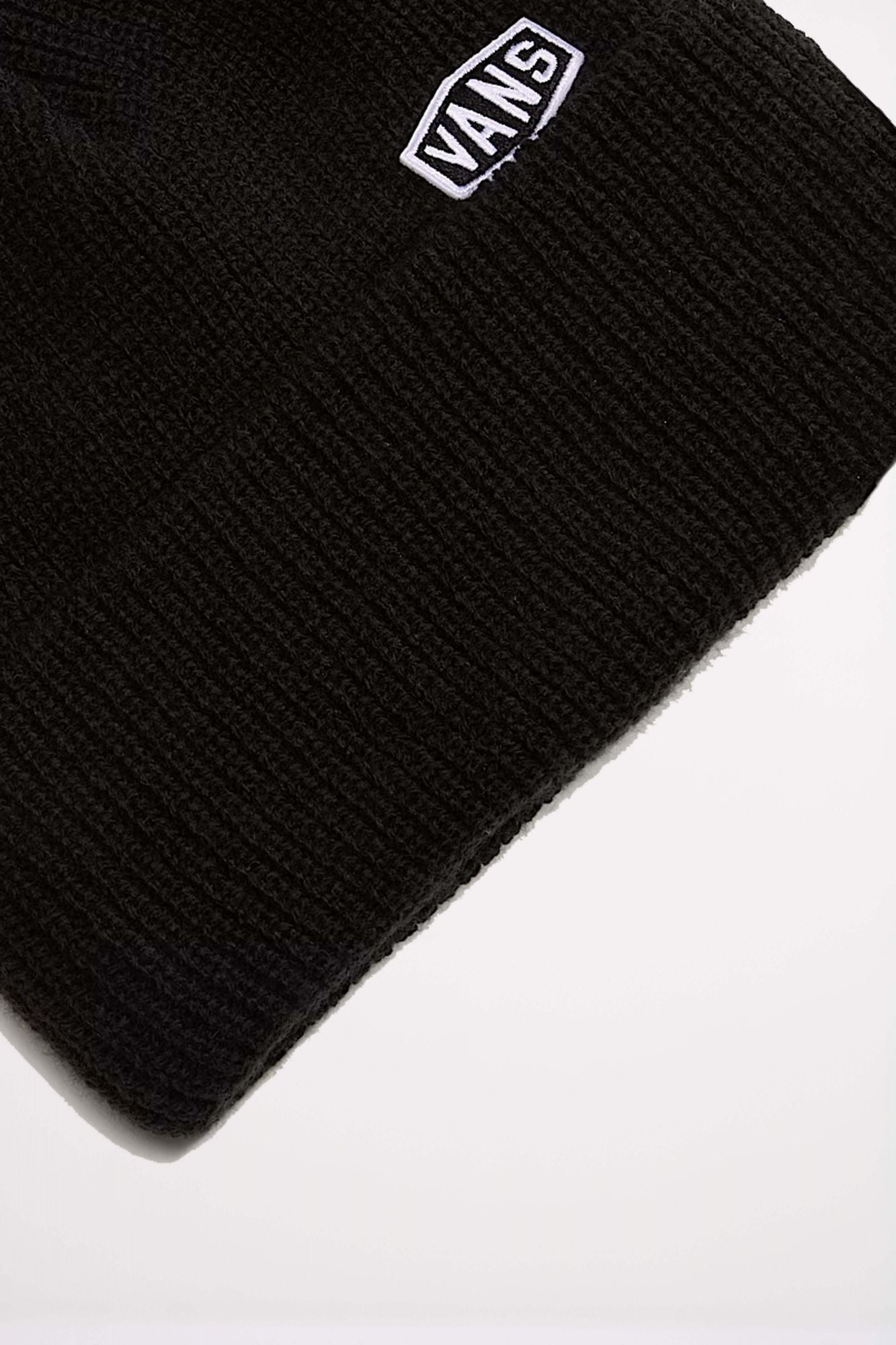 VANS HEX PATCH CUFF BEANIE en color NEGRO (3)