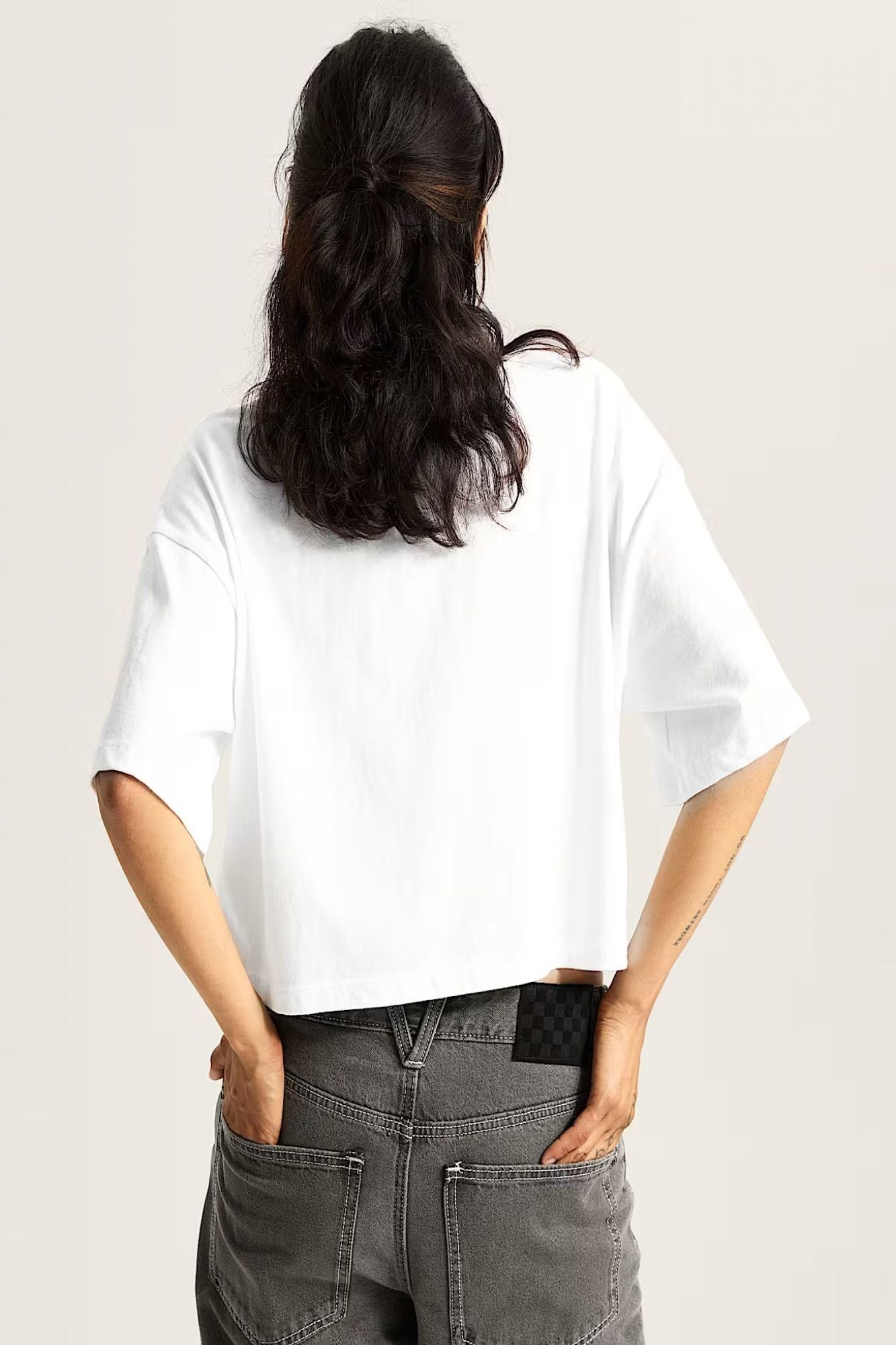 VANS RHYTHM RELAXED CROP SS en color BLANCO (3)