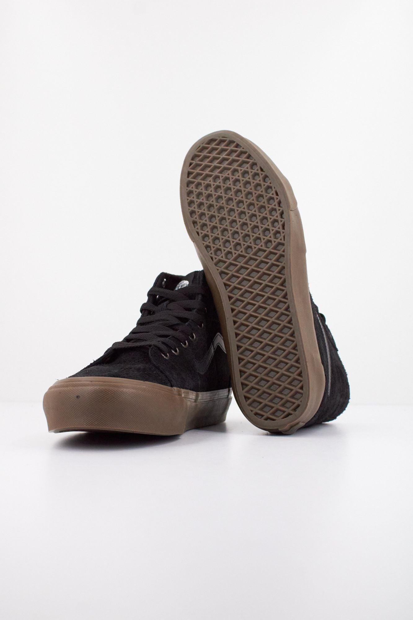 VANS SK8-HI TAPERED HRYS en color NEGRO (5)