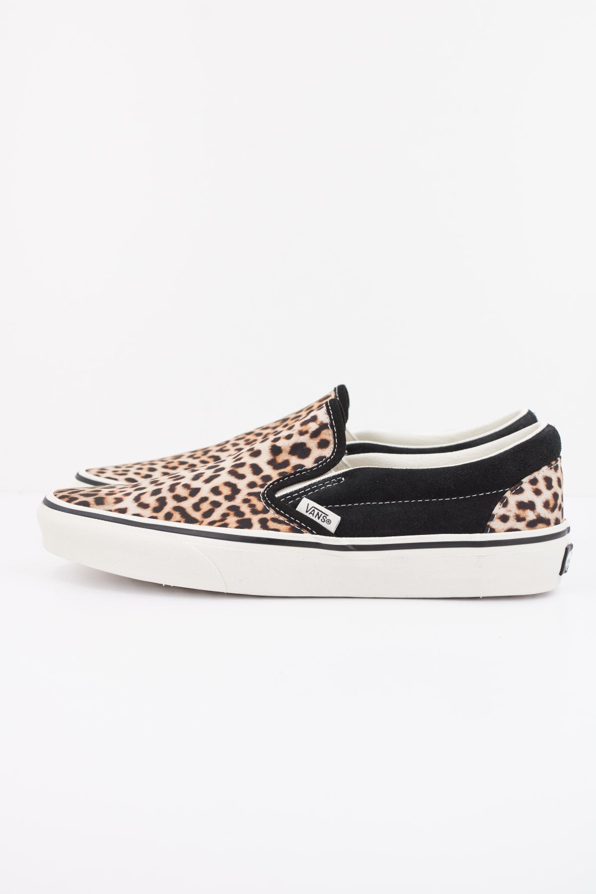 VANS CLASSIC SLIP ON LEPOAR en color ANIMAL PRINT (1)