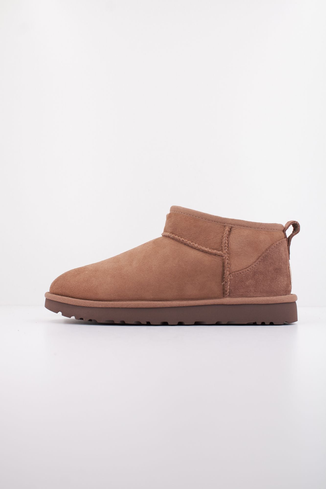 UGG W CLASSIC ULTRA MINI en color MARRON (1)