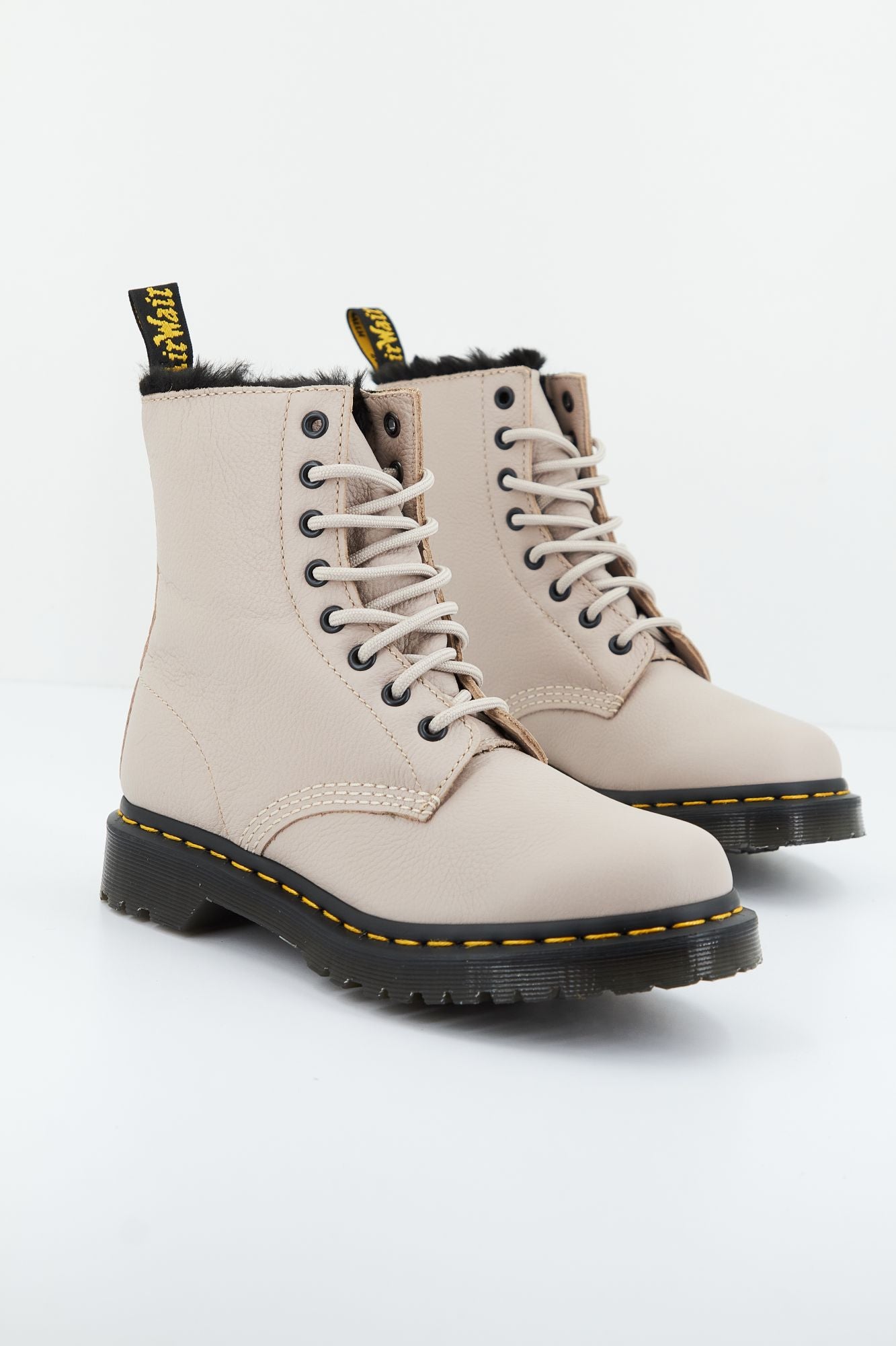DR. MARTENS 1460 SERENA en color ROSA (1)