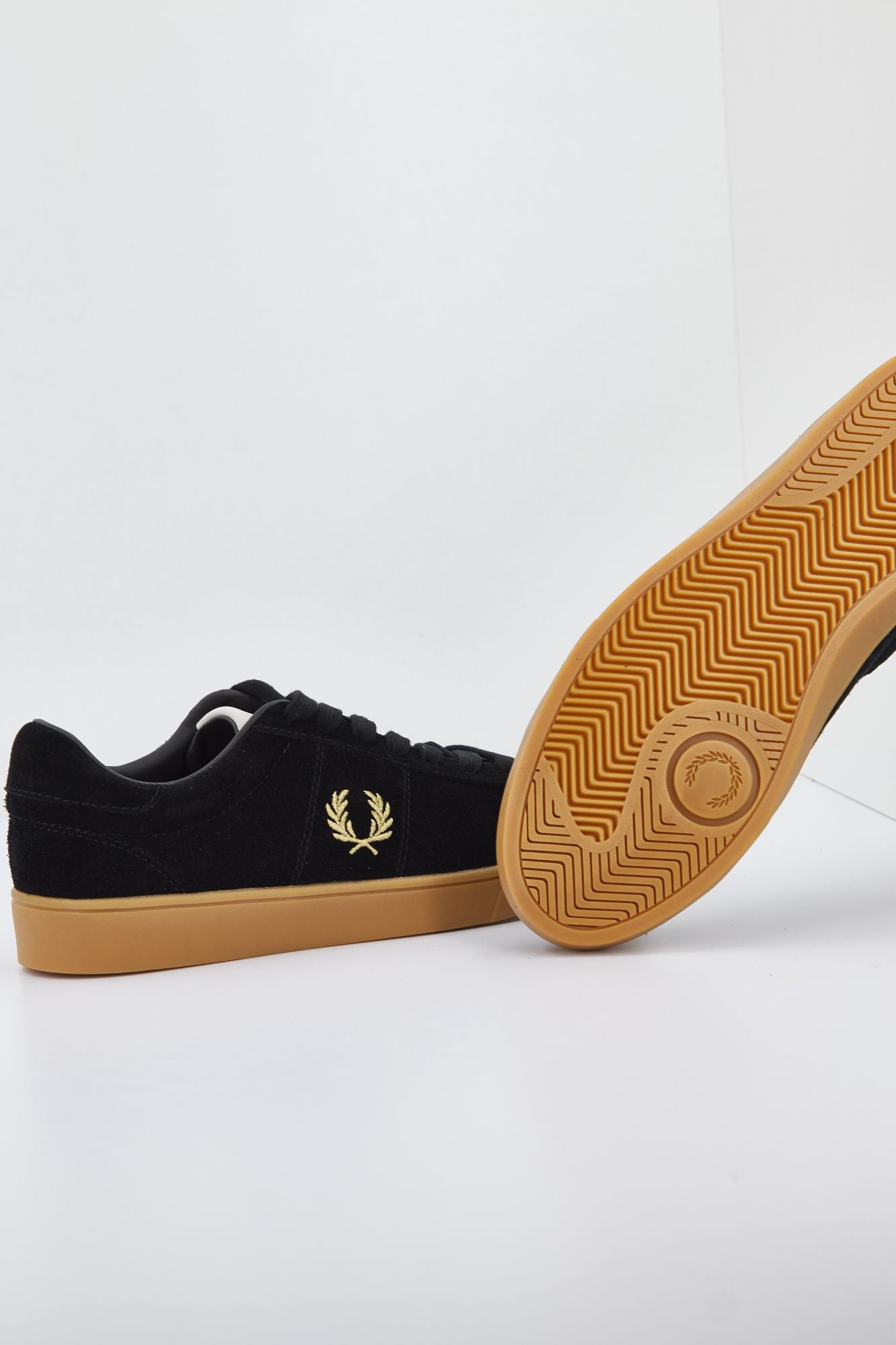 FRED PERRY SPENCER SUEDE en color NEGRO (3)