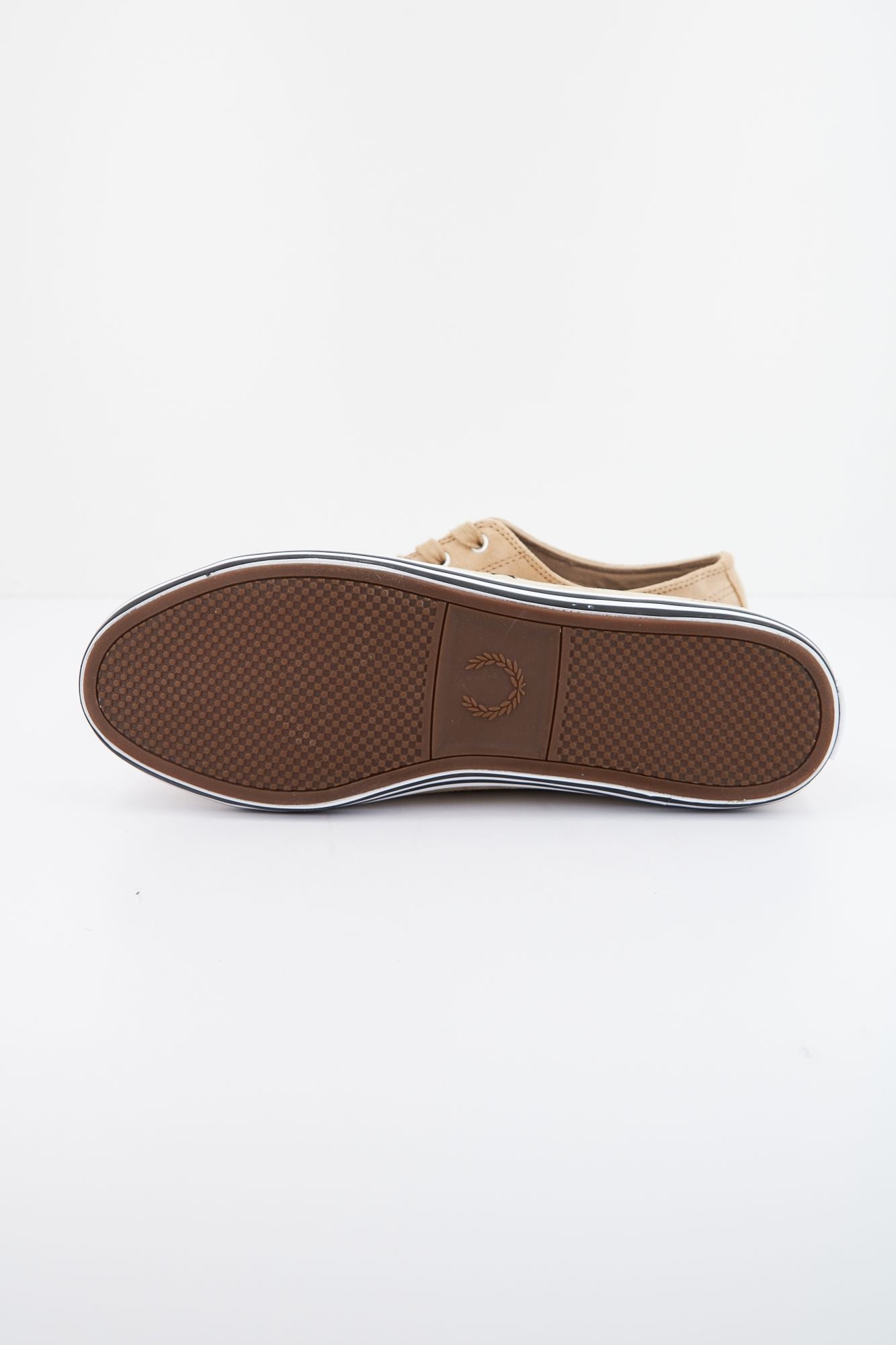 FRED PERRY KINGSTON SUEDE en color MARRON CLARO (4)