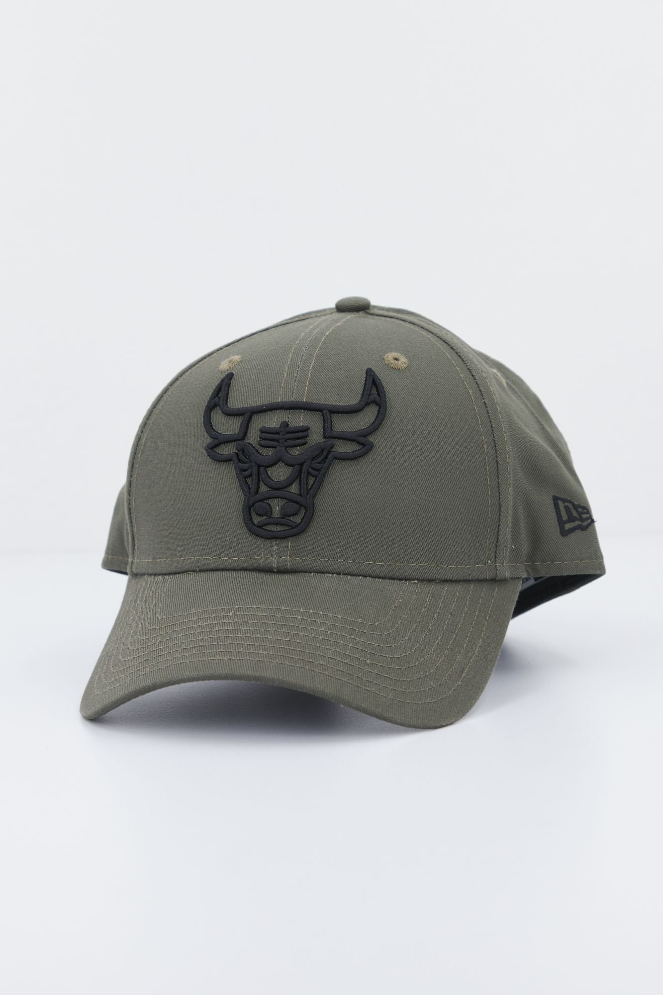 NEW ERA NBA ESSENTIAL OUTLINE 940 en color VERDE (1)