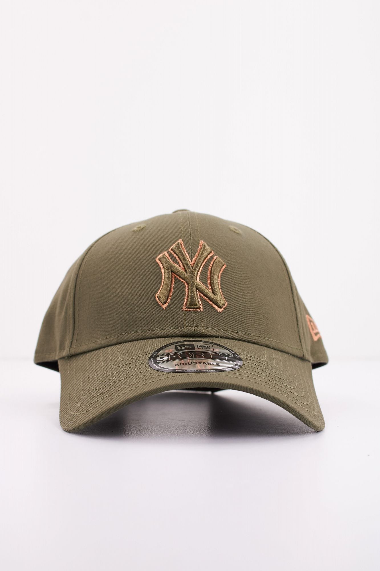NEW ERA METALLIC OUTLINE 9FORTY en color VERDE (1)