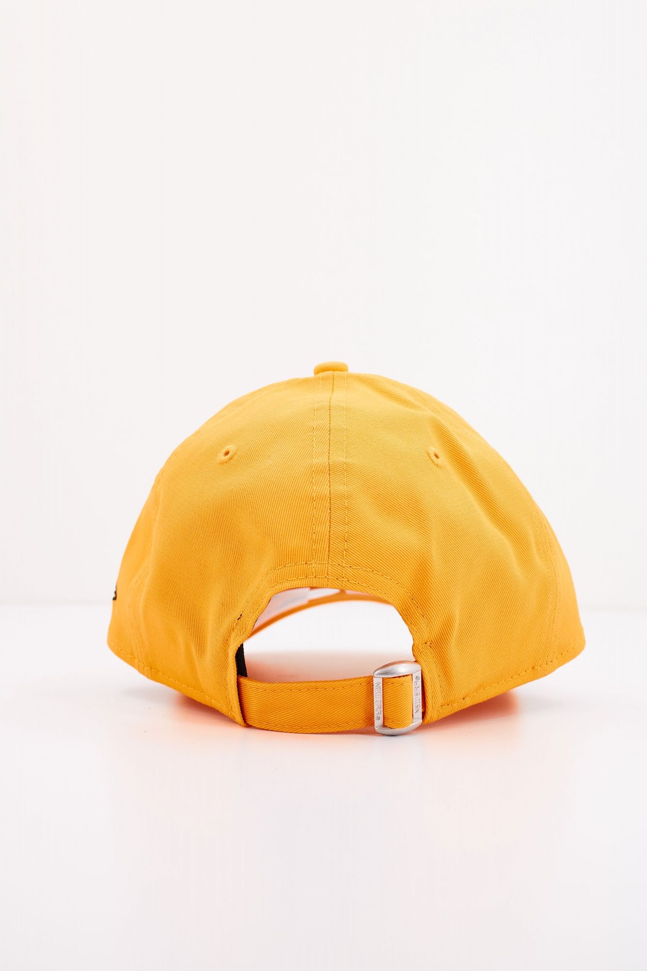 NEW ERA LEAGUE ESSENTIAL 9FORTY en color NARANJA (3)