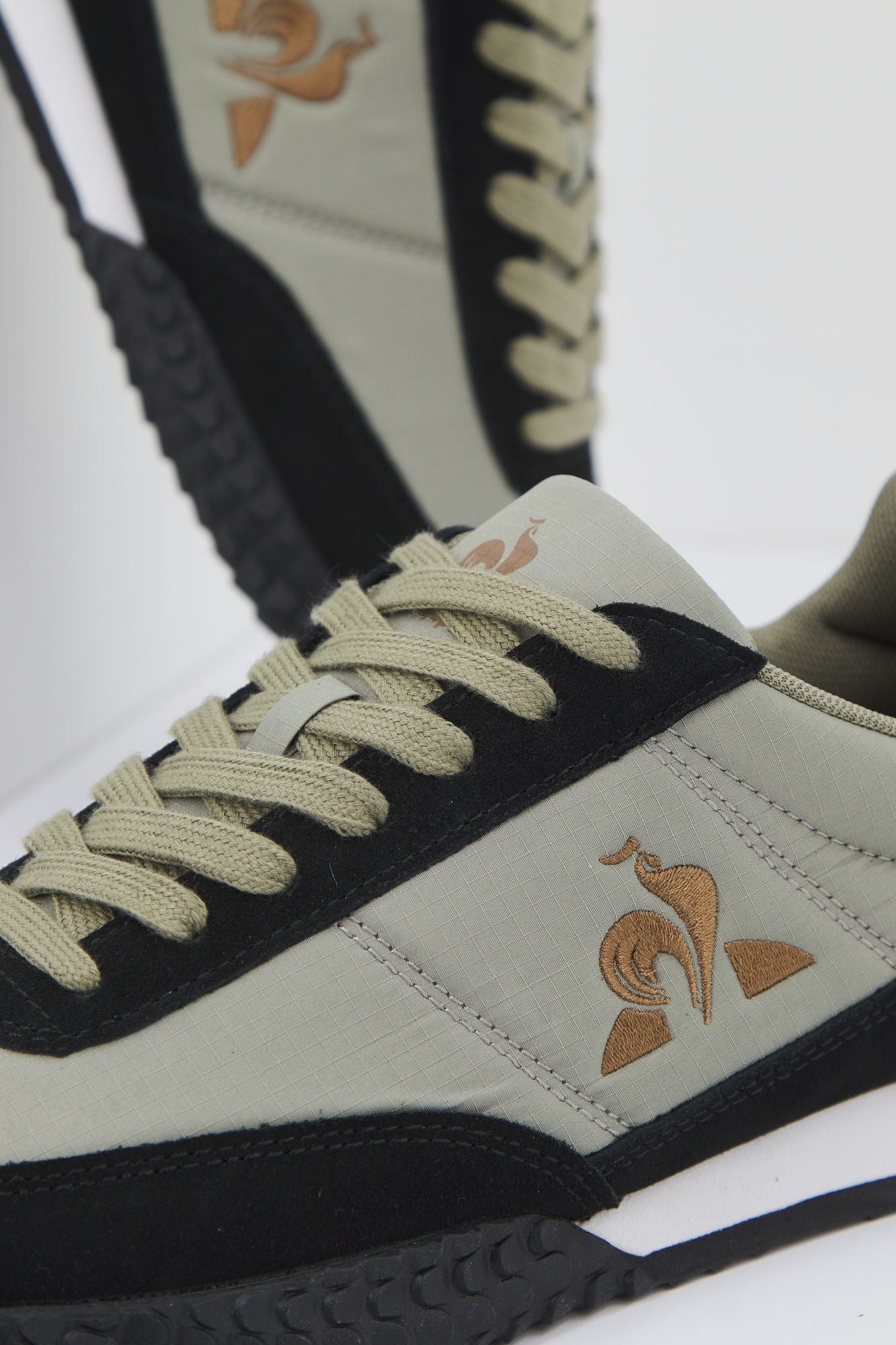 LE COQ SPORTIF VELOCE RIPSTOP en color VERDE (4)