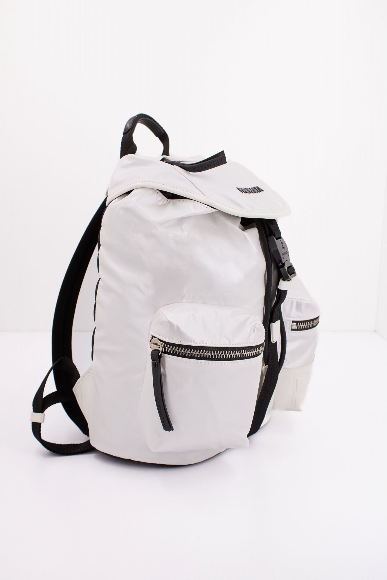 PREMIATA LYN en color BLANCO (2)