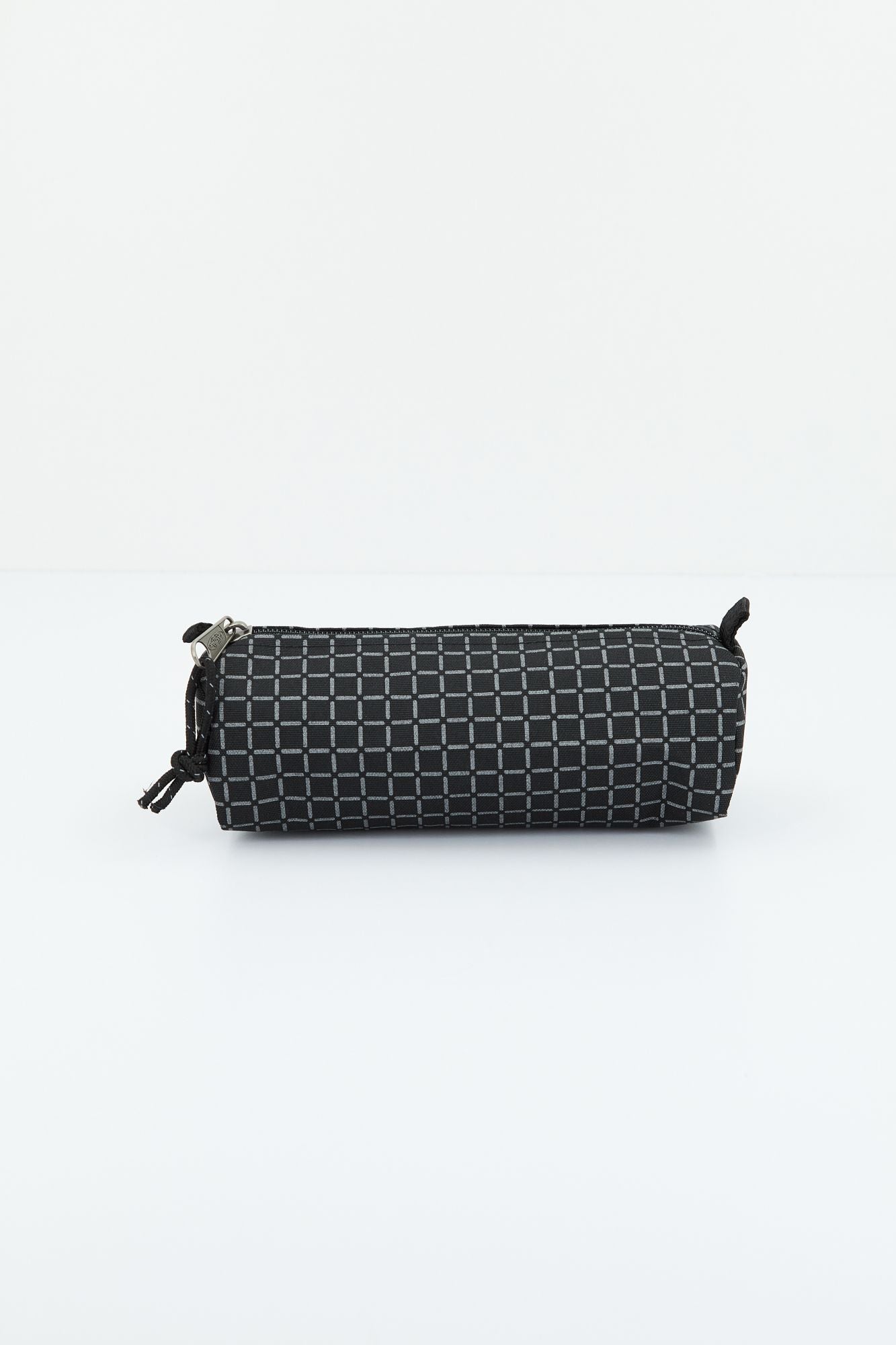 EASTPAK BENCHMARK SINGLE en color GRIS (2)