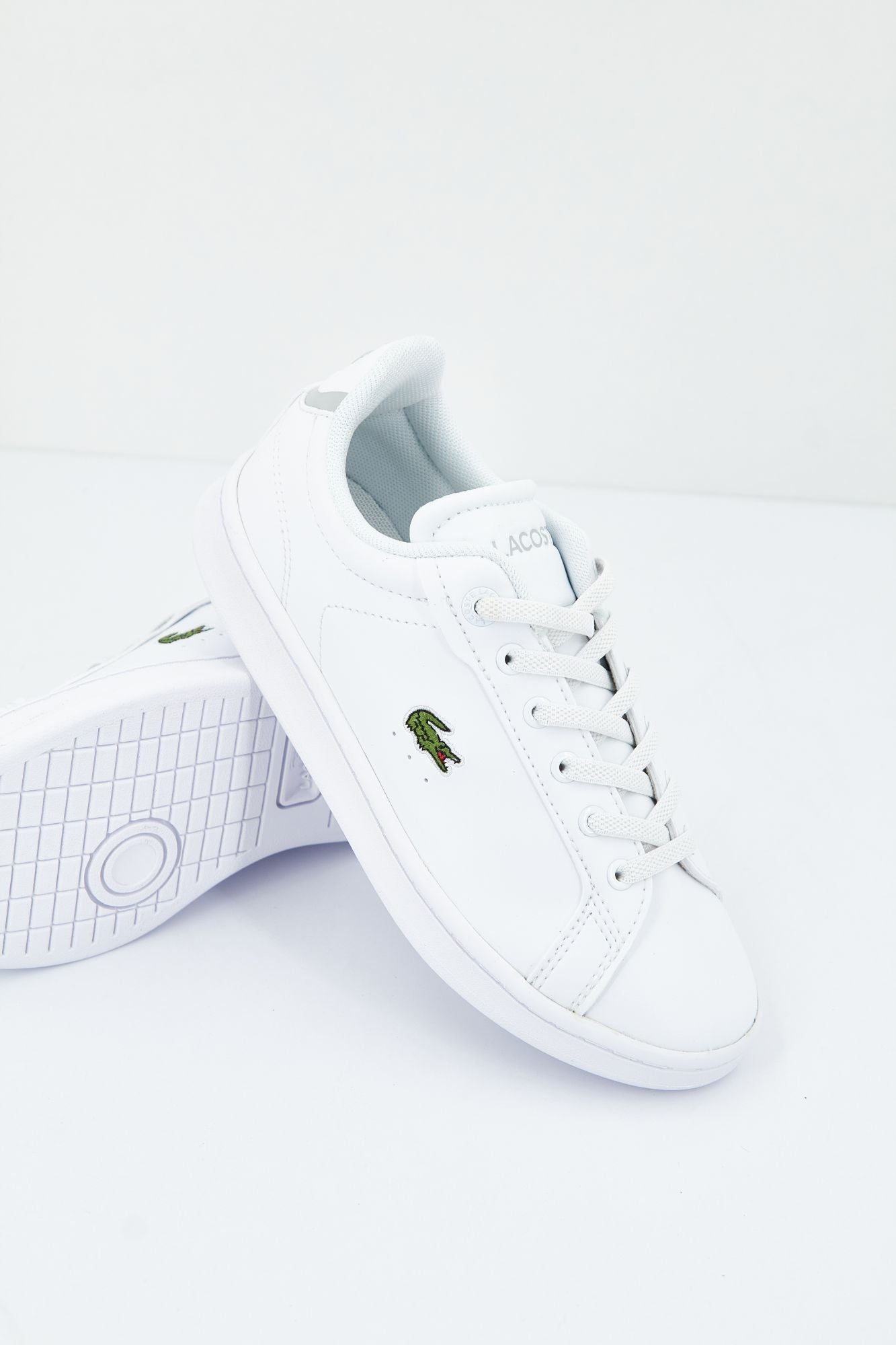 LACOSTE CARNABY PRO 2233 SUC en color BLANCO (2)