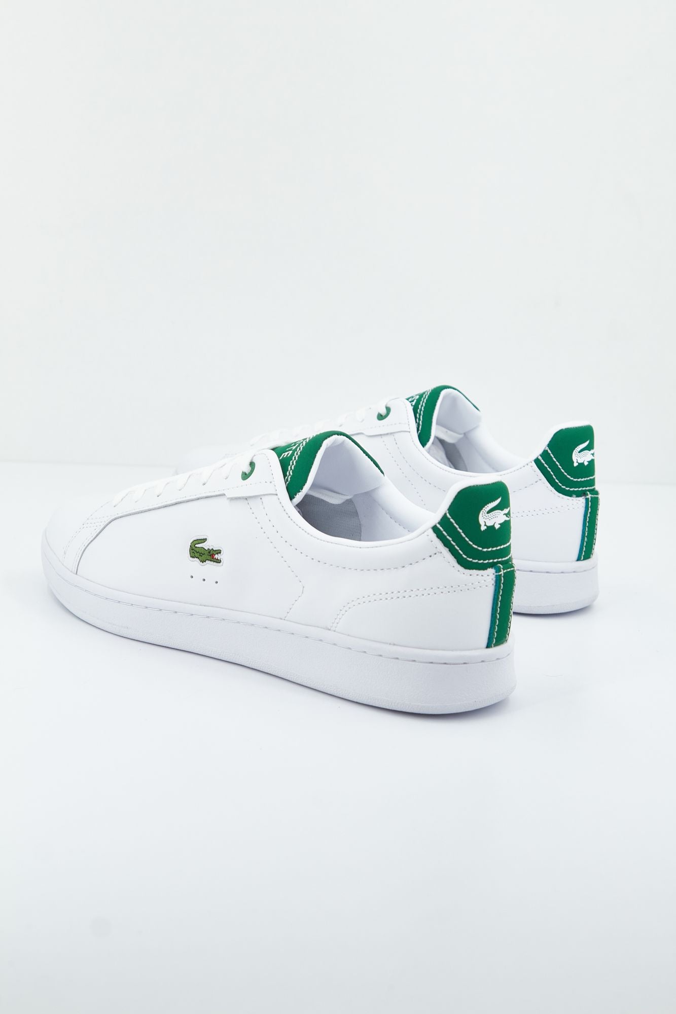 LACOSTE CARNABY PRO 2231 en color BLANCO (2)
