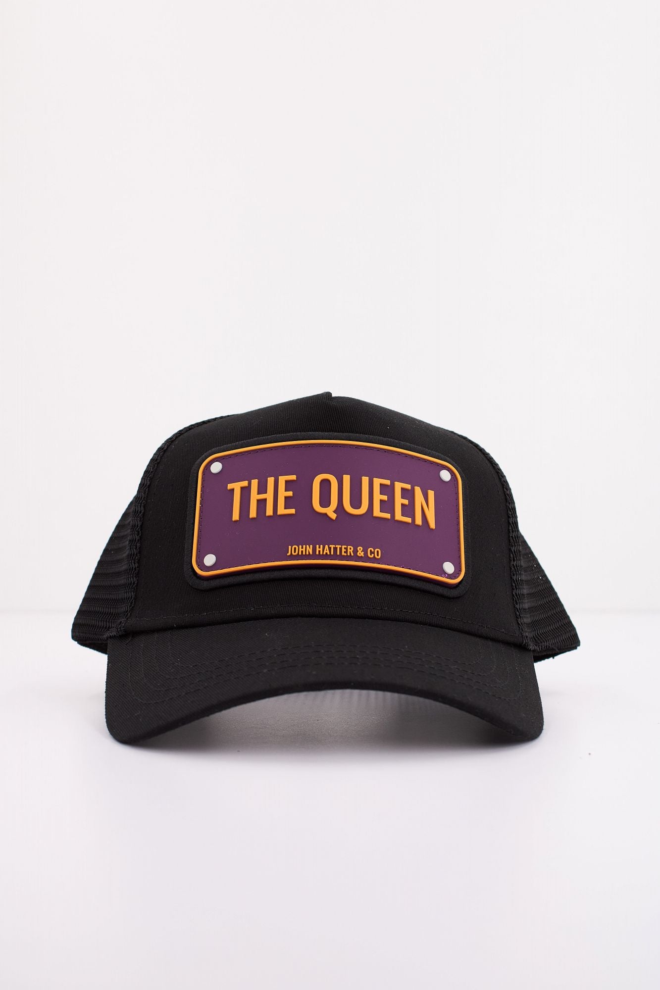 JOHN HATTER CO THE QUEEN en color NEGRO (1)