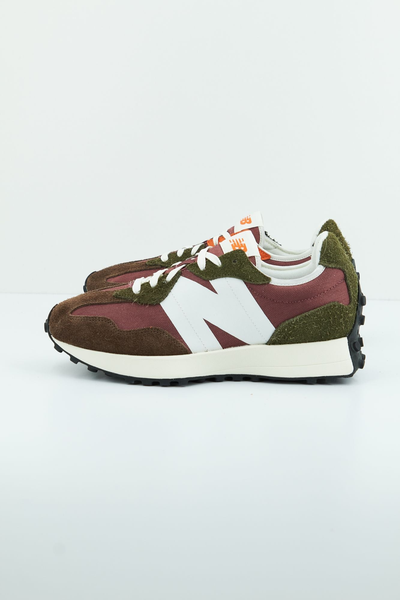 NEW BALANCE MS327 HD en color MARRON (2)