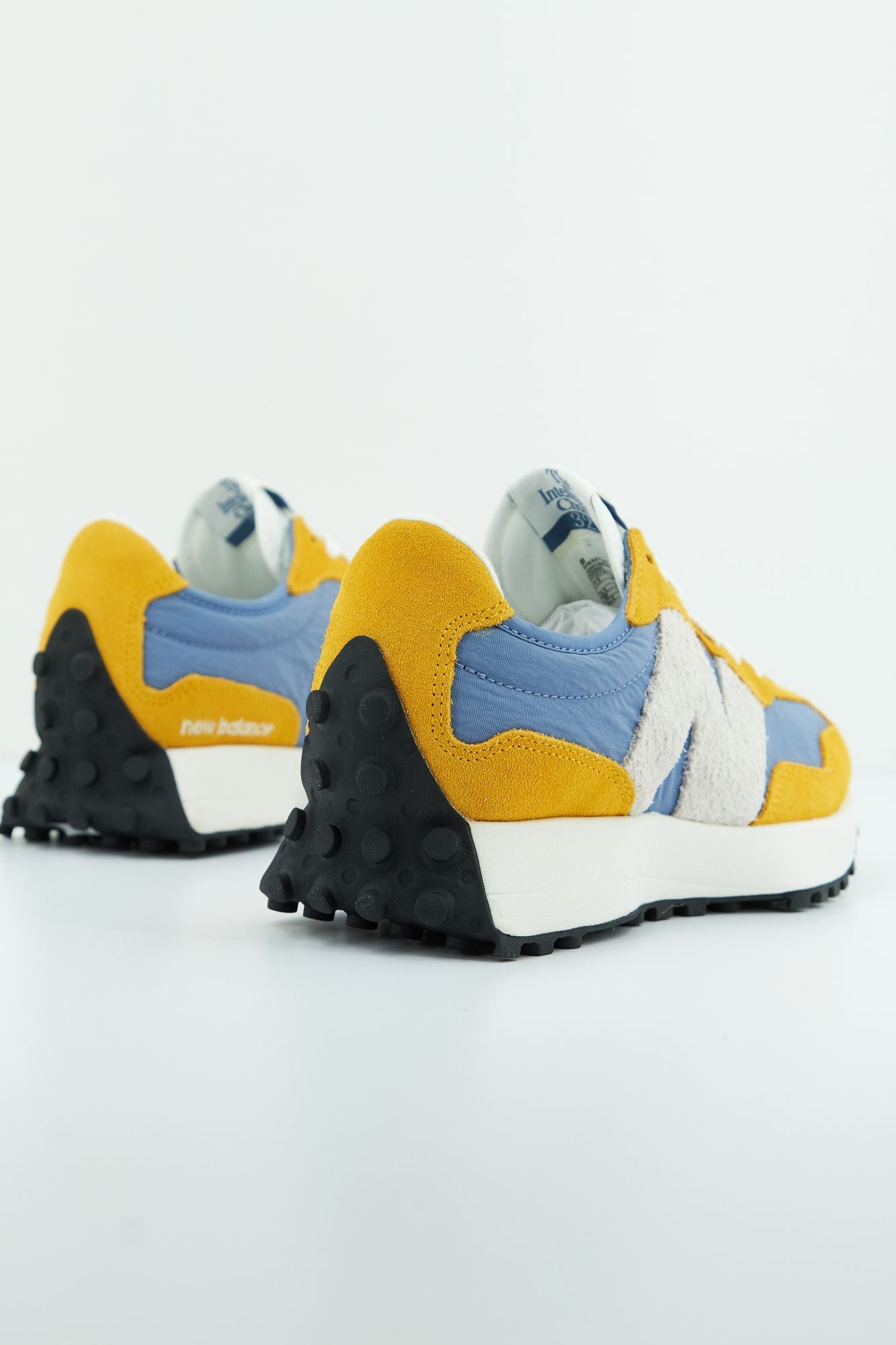 NEW BALANCE WS327 UN en color AMARILLO (3)