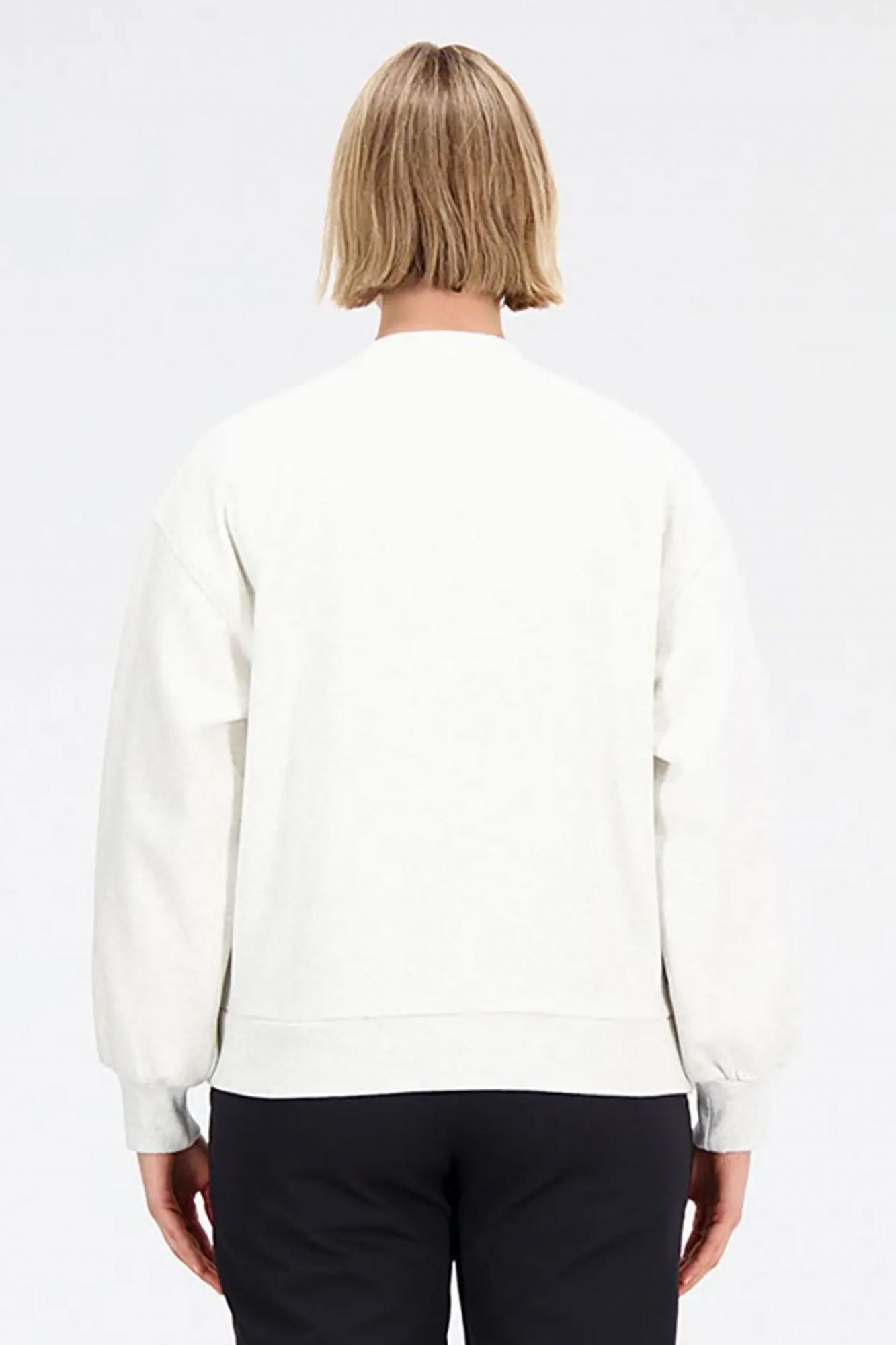 NEW BALANCE ESSENTIALS BRUSHED BACK en color BLANCO (2)