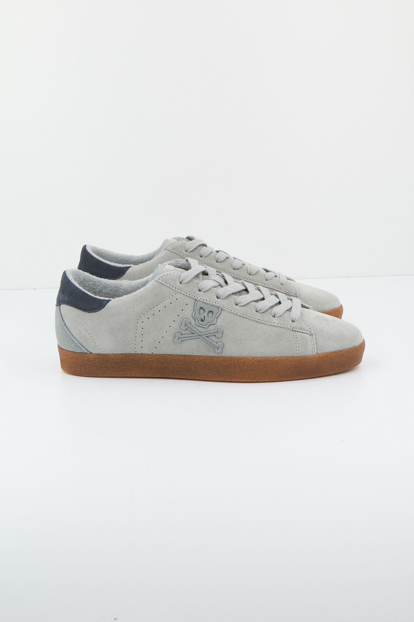 SCALPERS HENRY SUEDE en color GRIS (1)