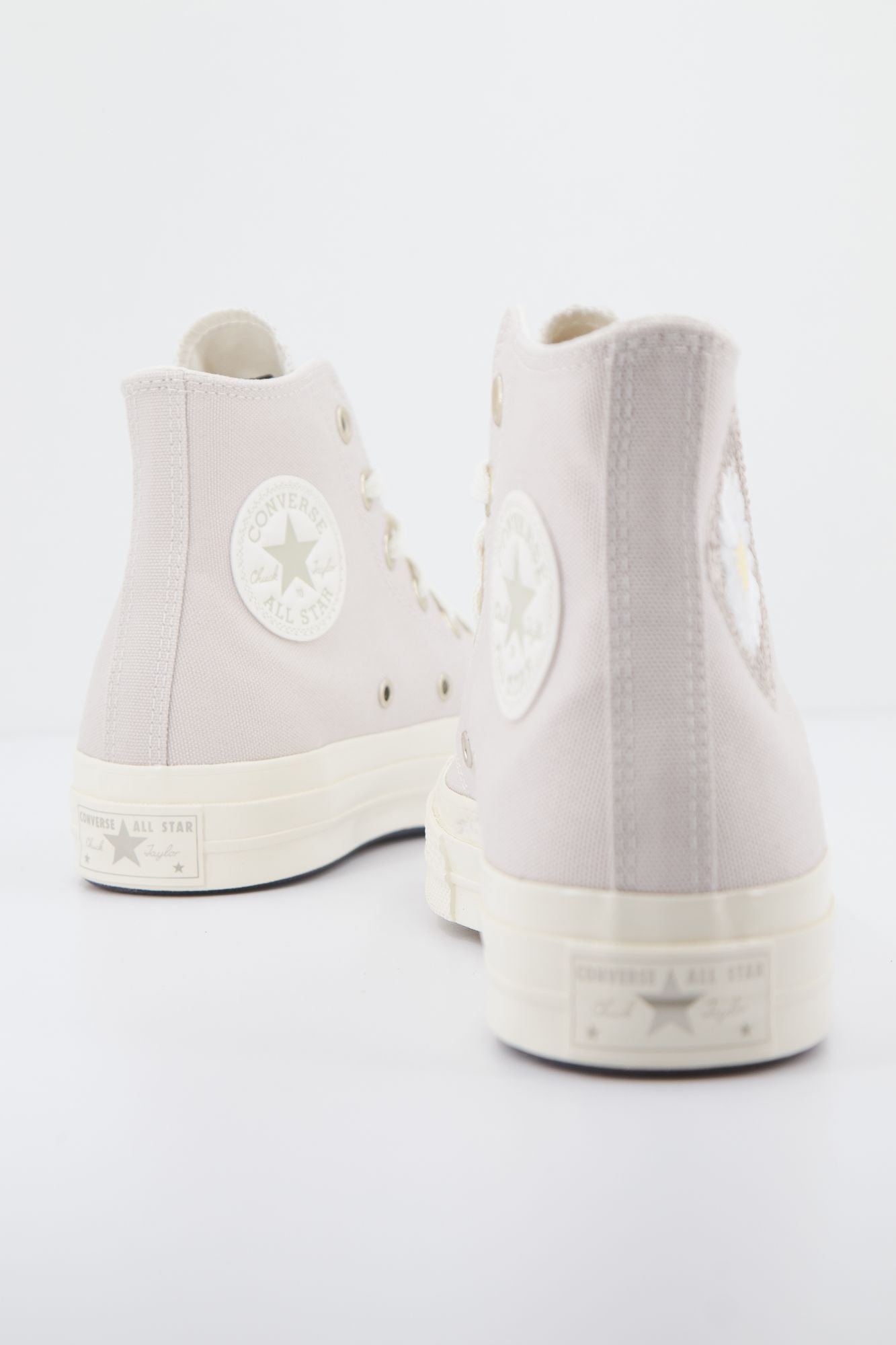 CONVERSE CHUCK 70 HI en color BEIS (3)