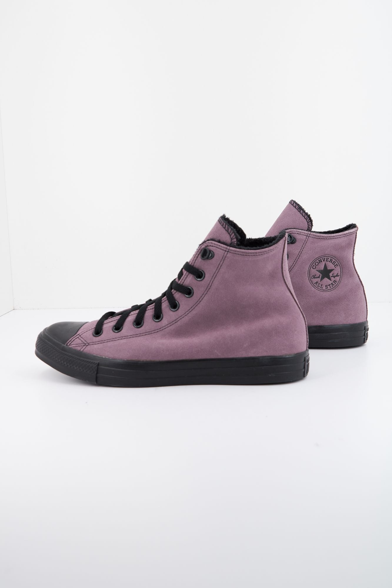 CONVERSE CHUCK TAYLOR ALL STAR HI en color VIOLETA (1)