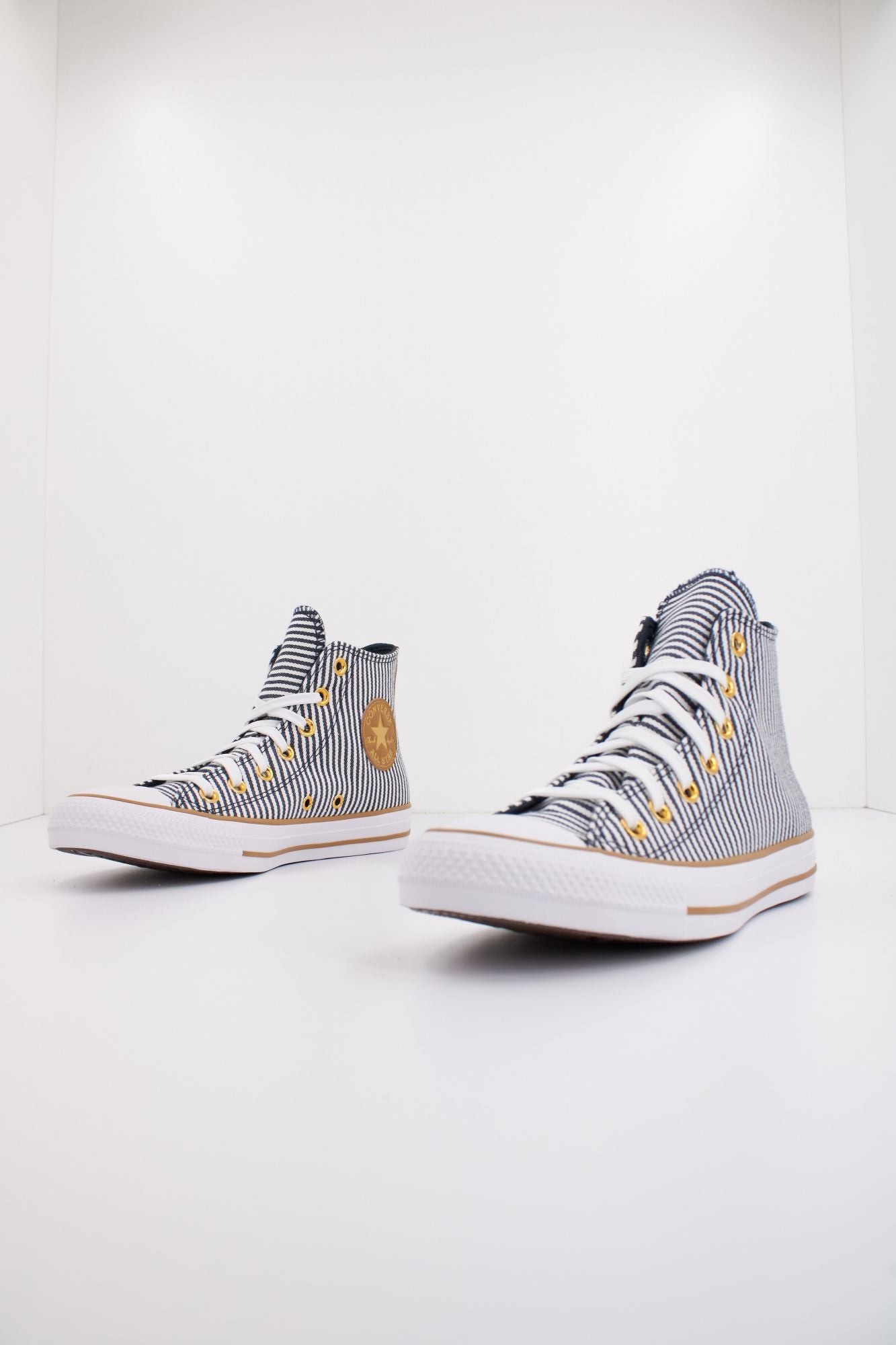 CONVERSE CHUCK TAYLOR ALL STAR HI en color AZUL (2)