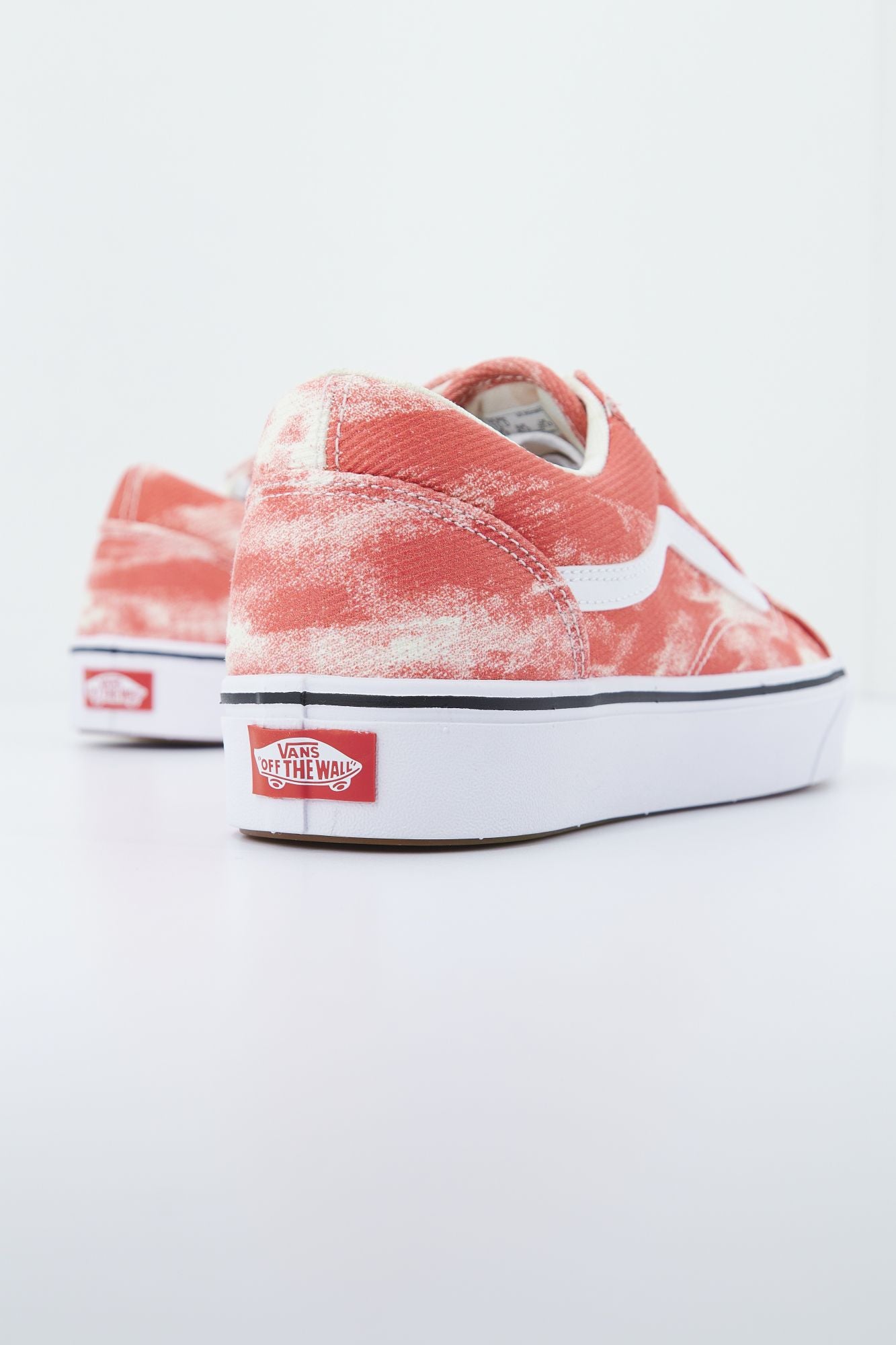 VANS UA COMFYCUSH OLD S en color ROSA (3)