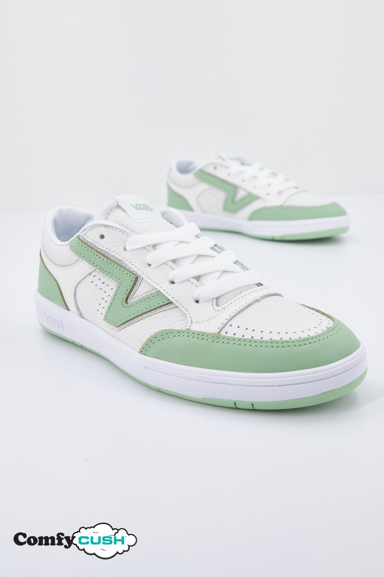 VANS UA LOWLAND CC en color BLANCO (1)