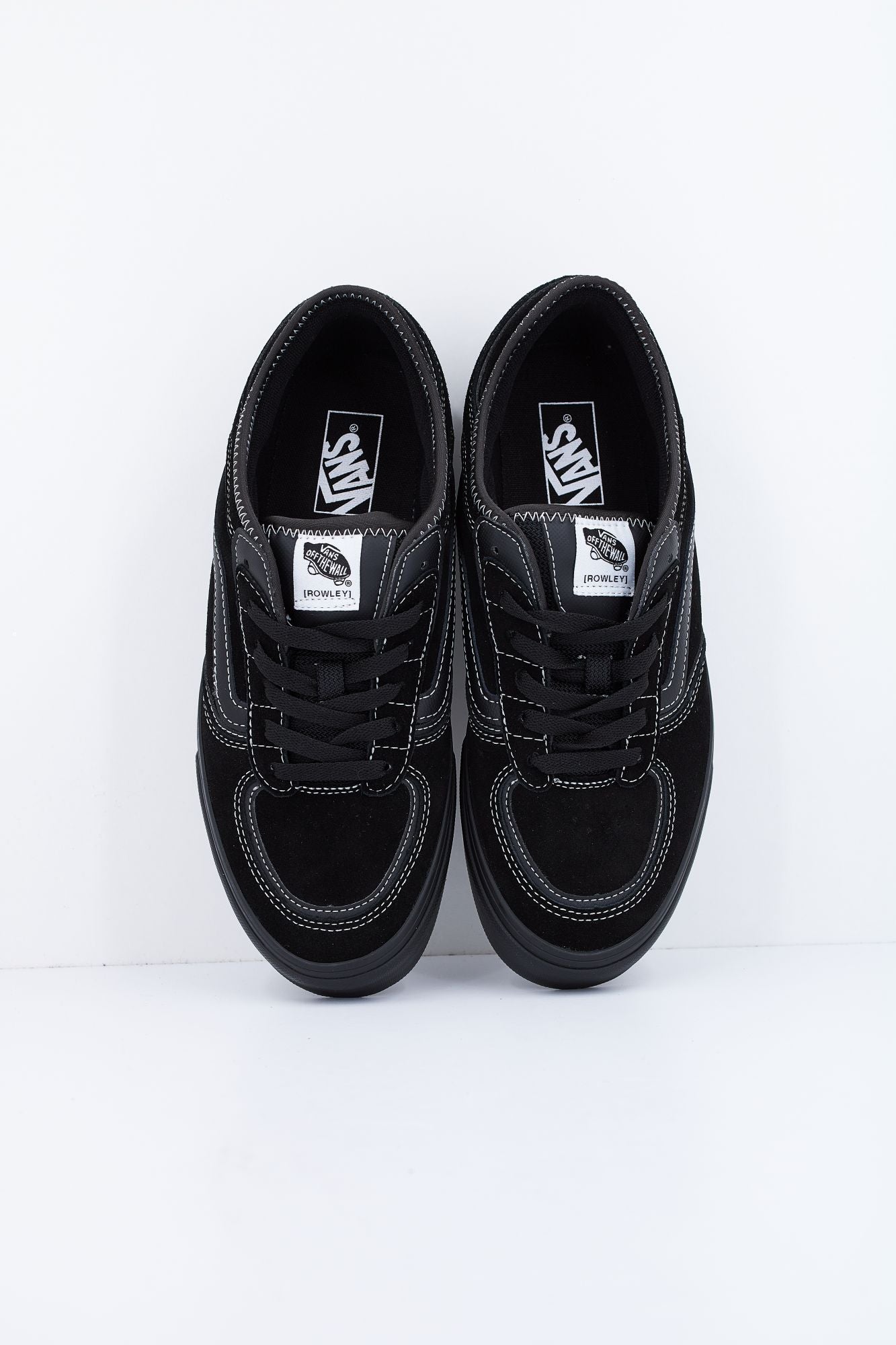 VANS ROWLEY CLASSIC en color NEGRO (2)