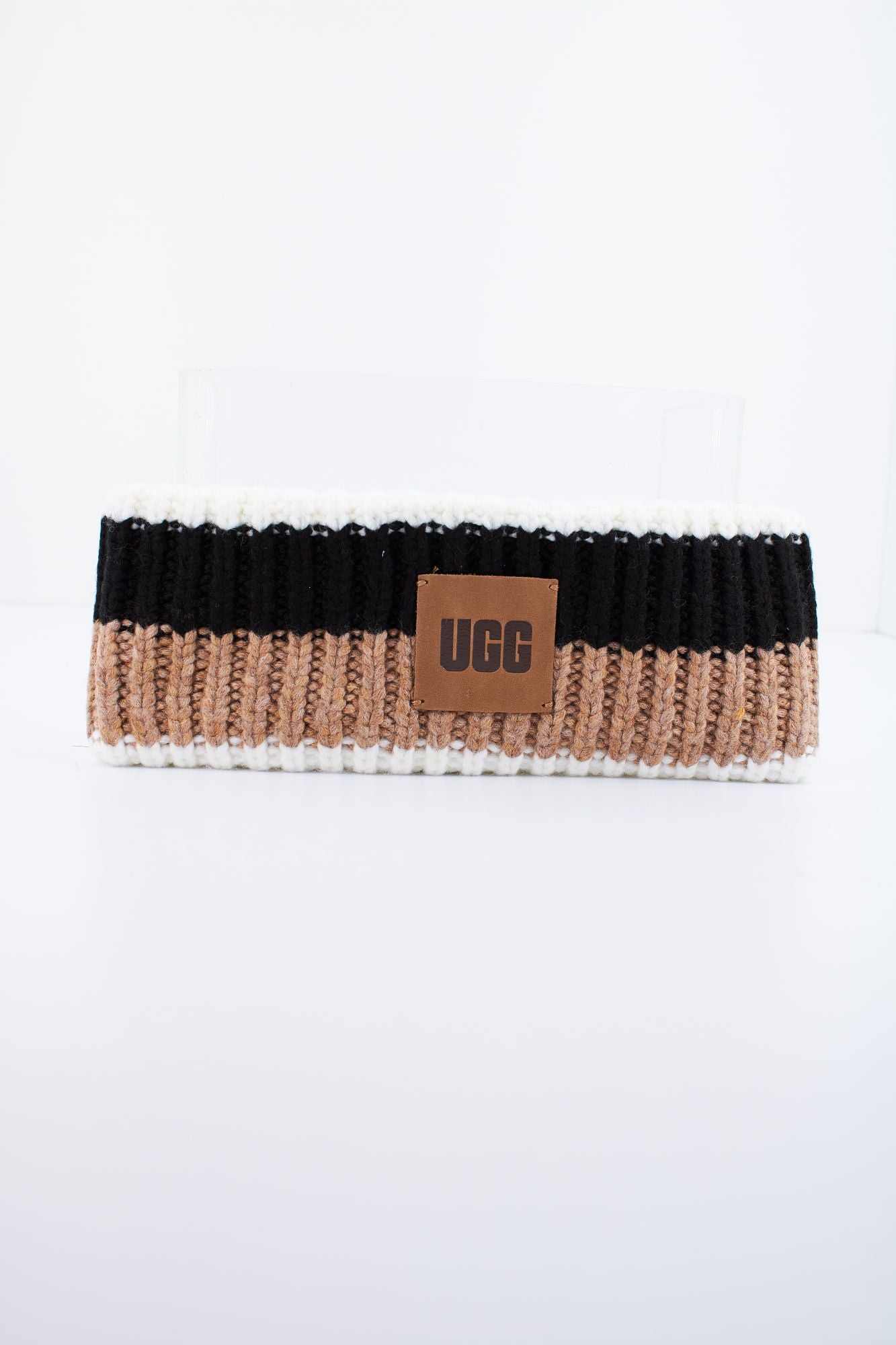 UGG W CHUNKY RIBBED HEADBAND en color NEGRO (1)