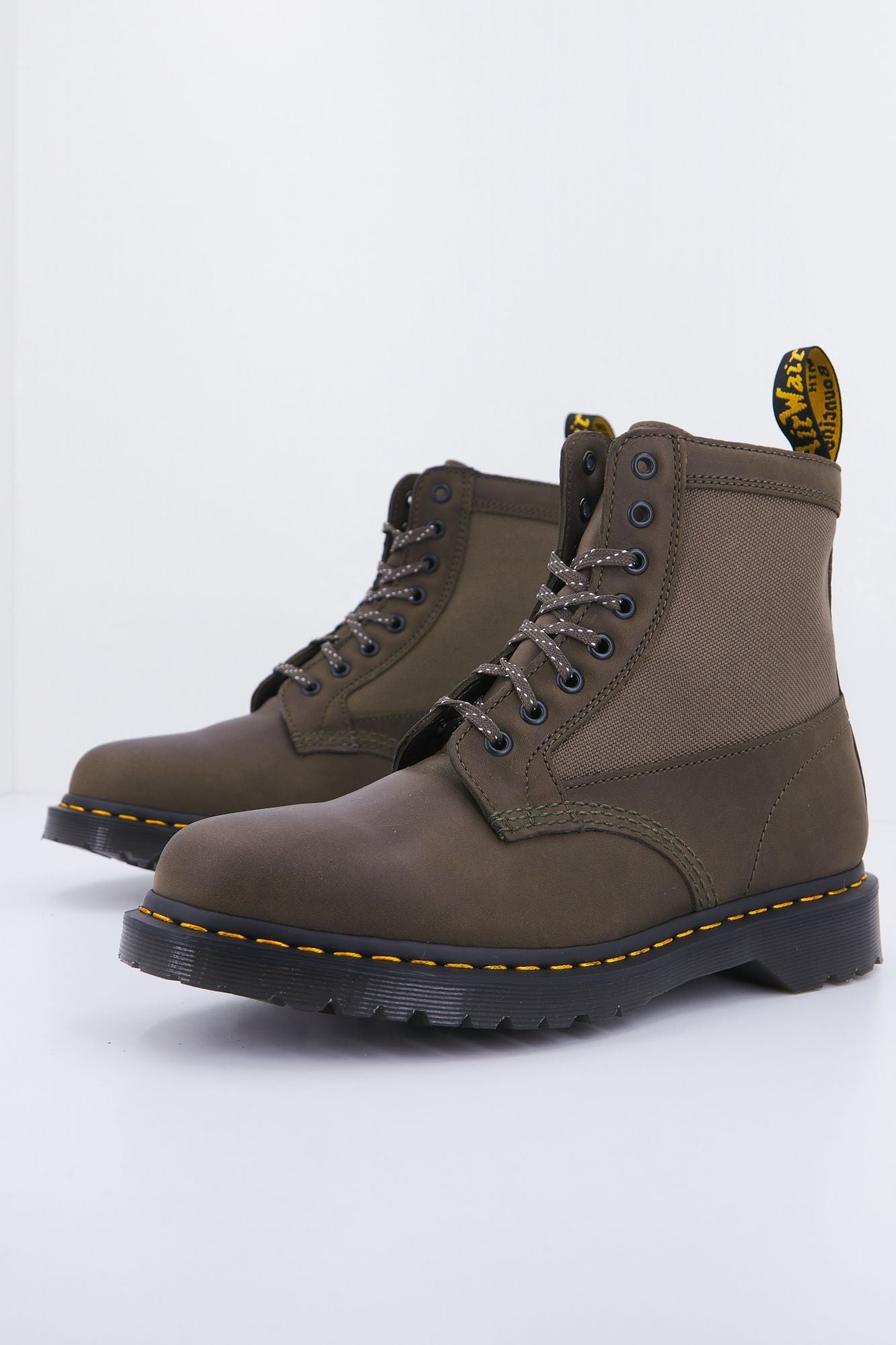 DR. MARTENS 1460 PANEL STREETER en color MARRON (1)