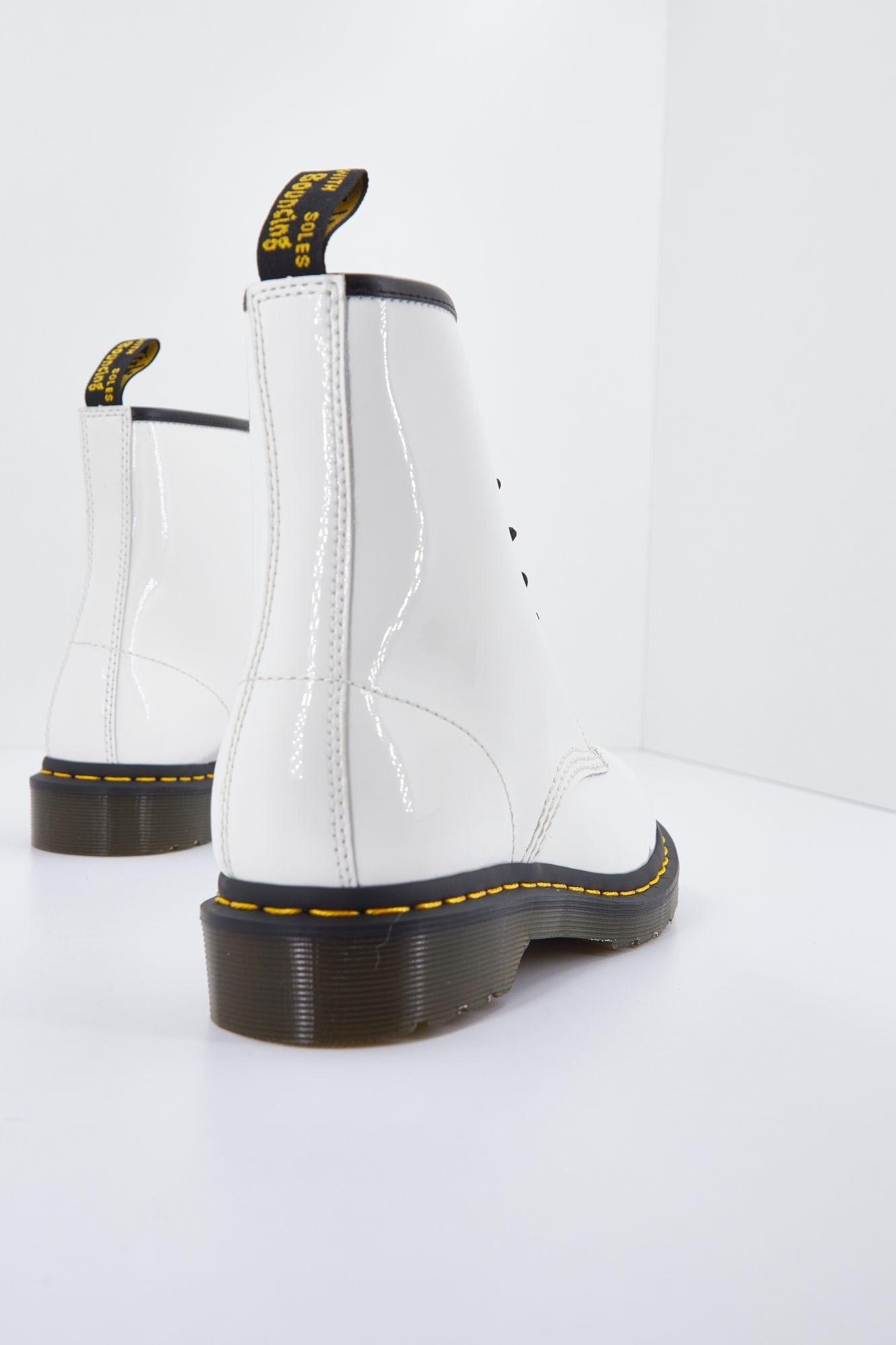 DR. MARTENS PATENT LAMPER  en color BLANCO (3)