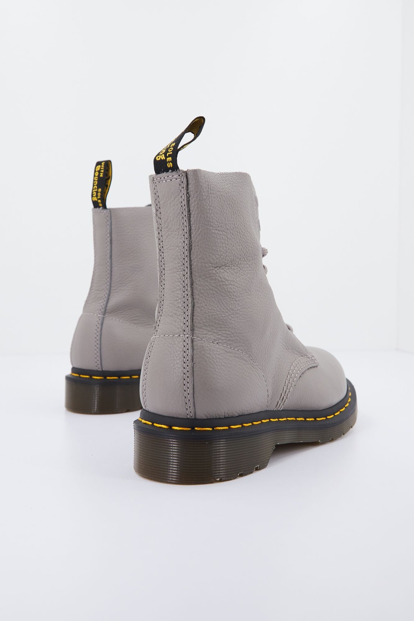 DR. MARTENS  1460 PASCAL VIRGINIA en color GRIS (3)