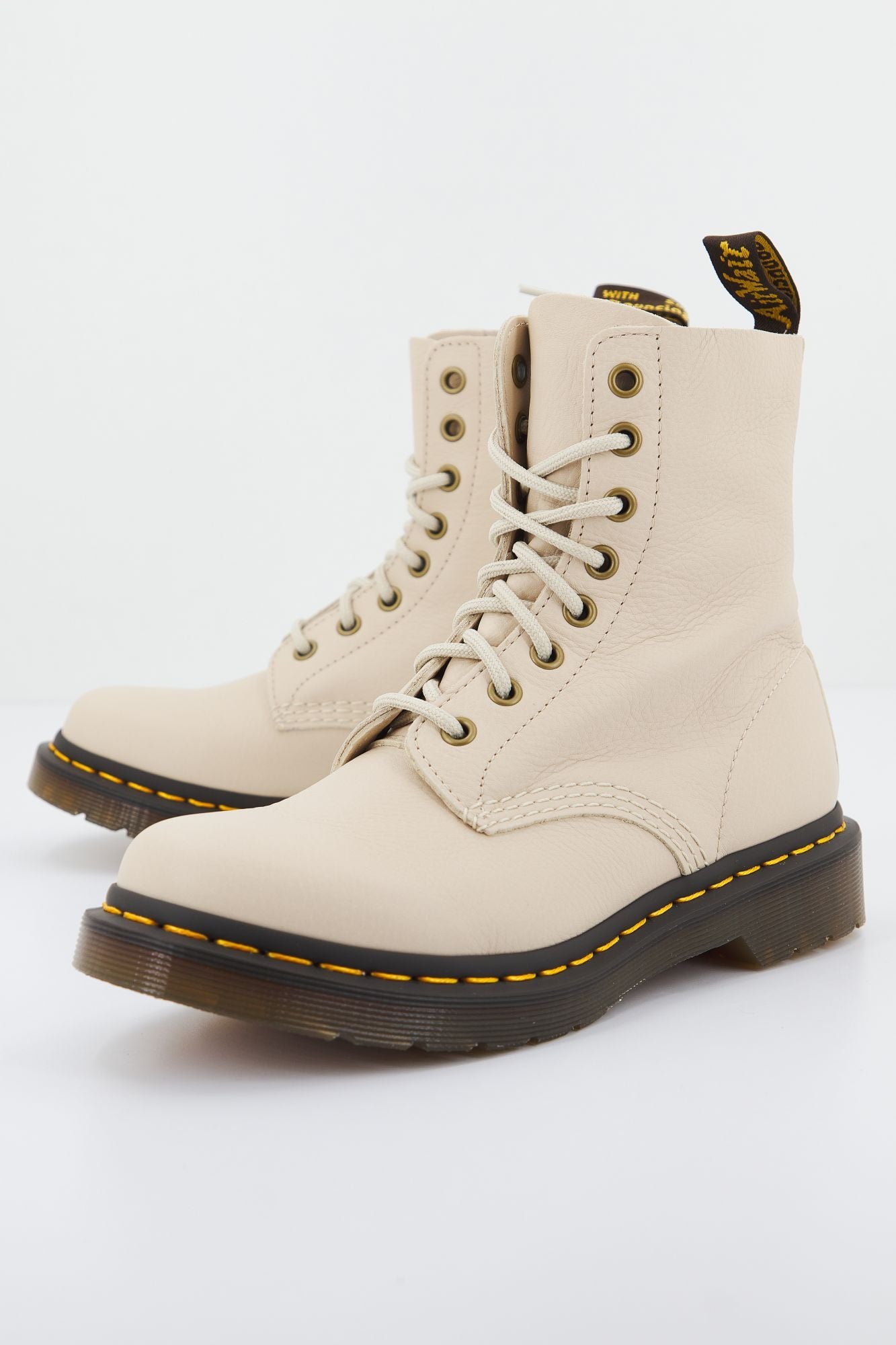 DR. MARTENS PASCAL PARCHMENT VI en color BEIS (1)