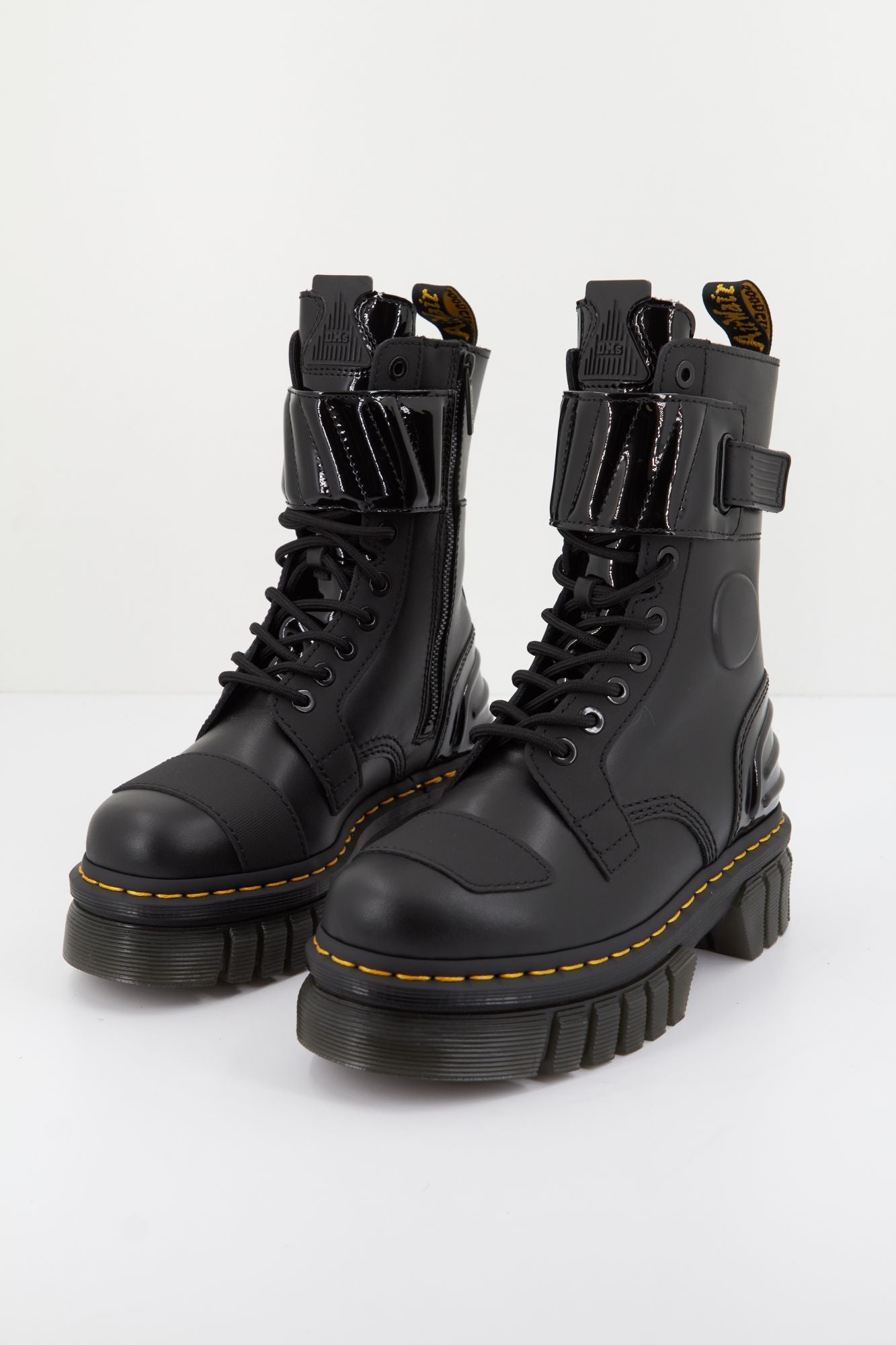 DR. MARTENS AUDRICK 10I BOOT en color NEGRO (2)