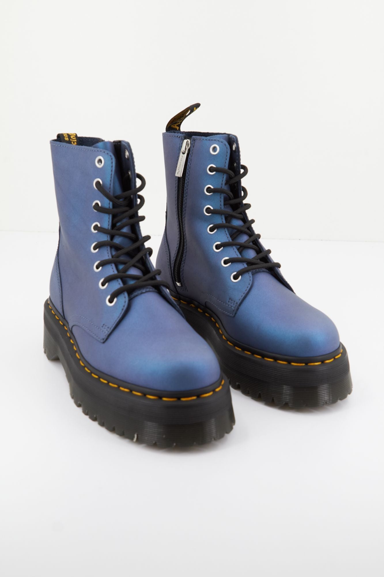 DR. MARTENS JADON PULL UP en color AZUL (3)