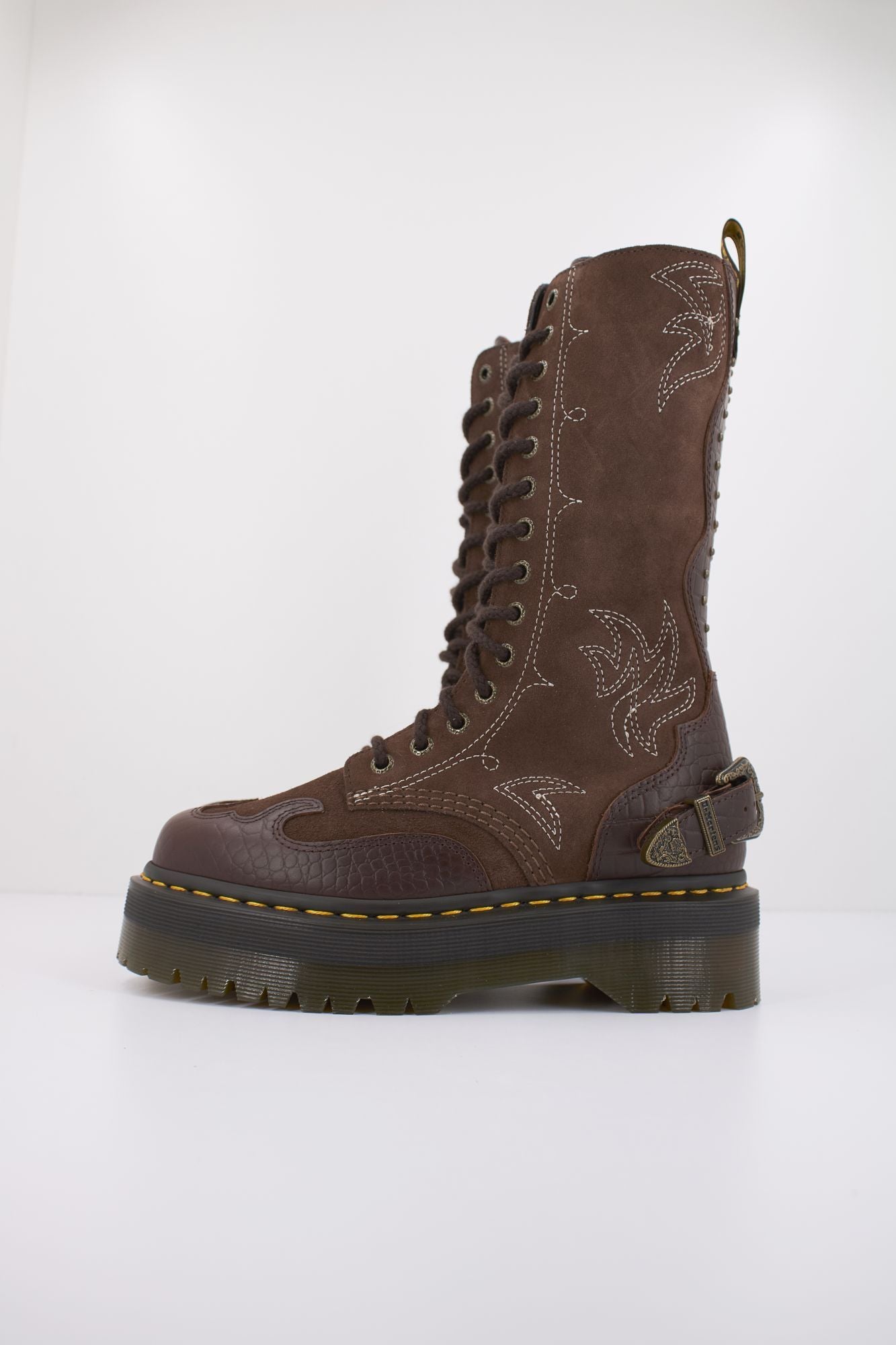DR. MARTENS 1B99 QUAD GA en color MARRON (1)