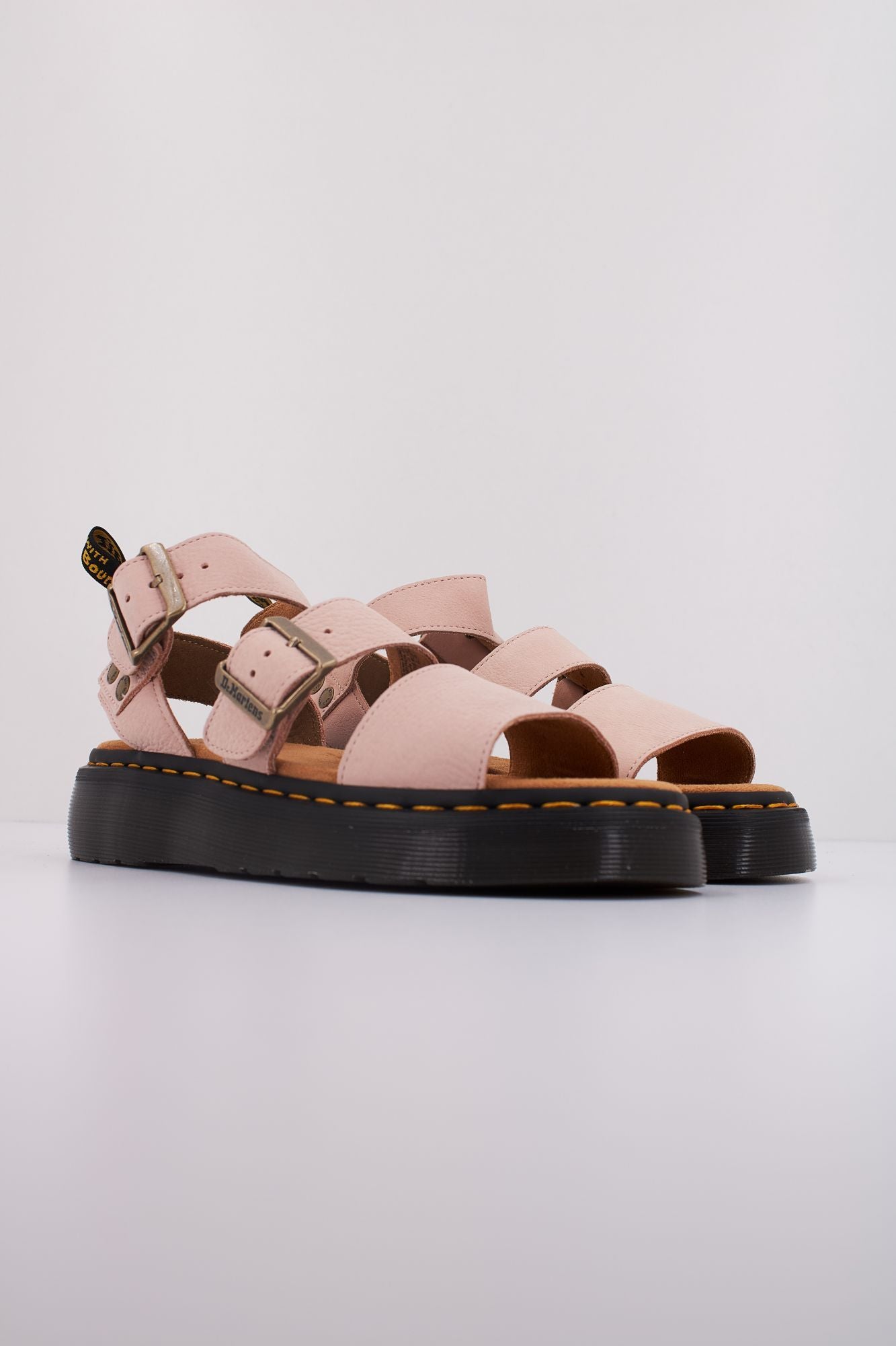 DR. MARTENS GRYPHON QUAD en color ROSA (2)