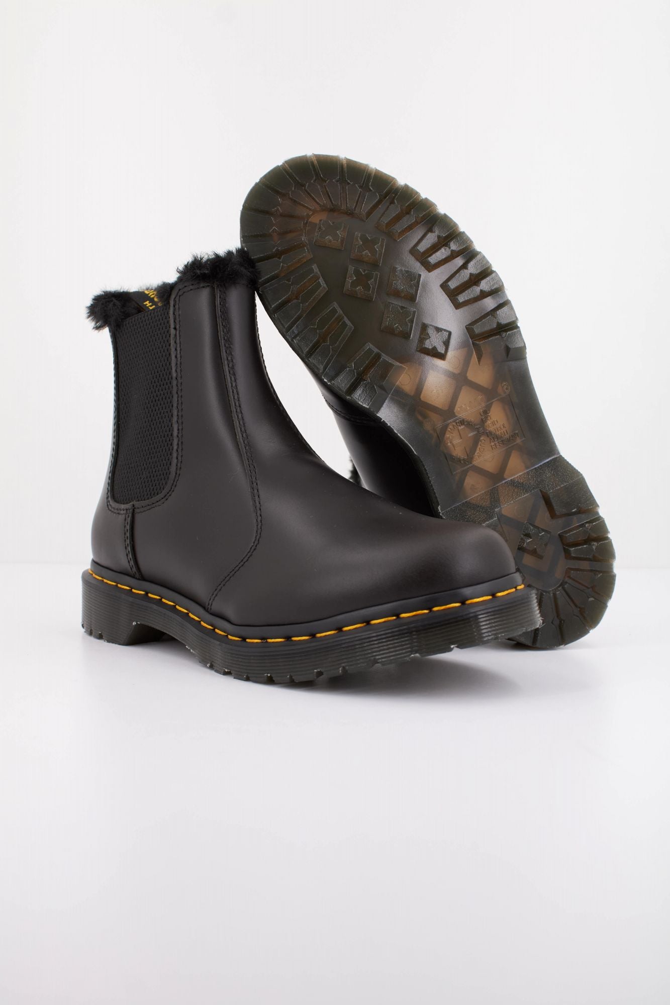 DR. MARTENS  LEONORE  en color NEGRO (4)
