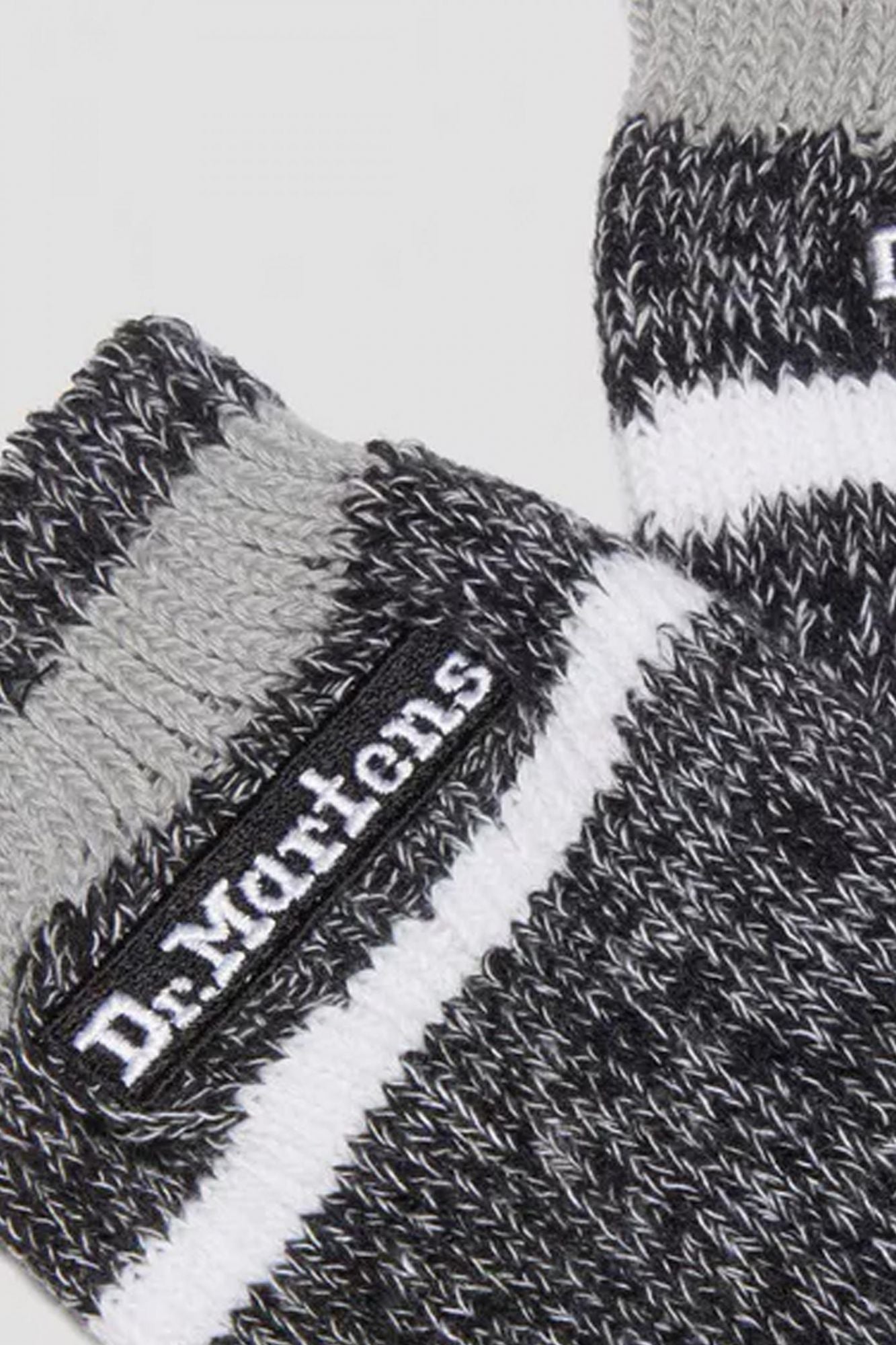 DR. MARTENS  SHORT MARL SOCK  en color GRIS (3)