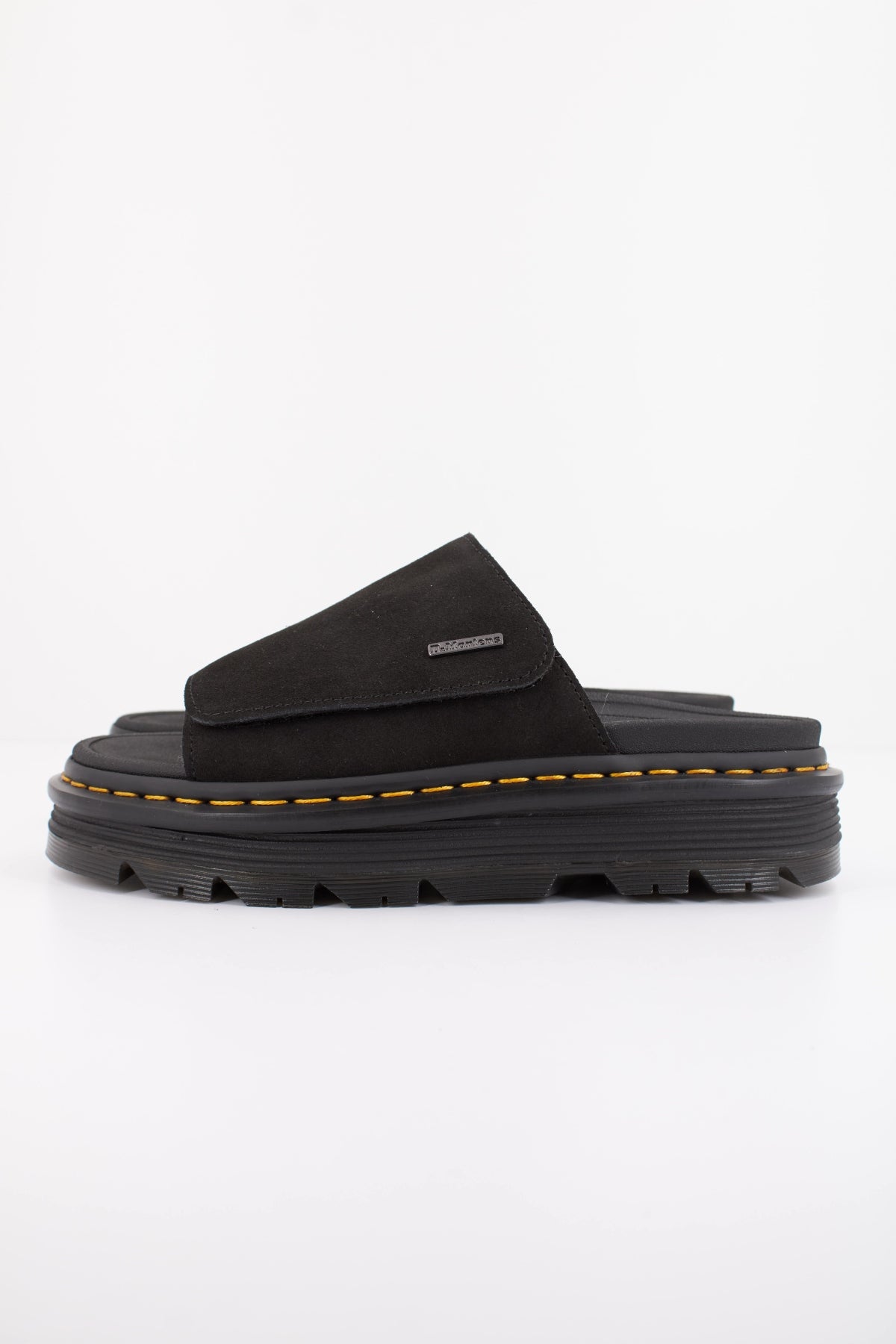 DR. MARTENS ZEBZAG SLIDE en color NEGRO (1)