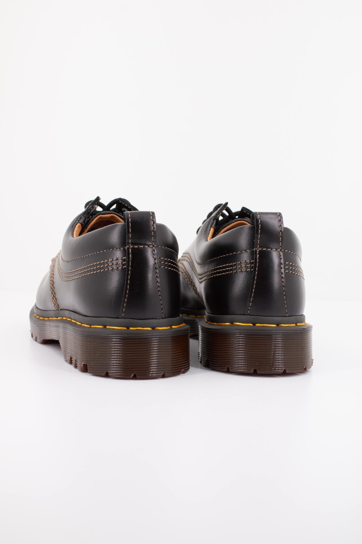 DR. MARTENS  LOWELL  en color NEGRO (4)