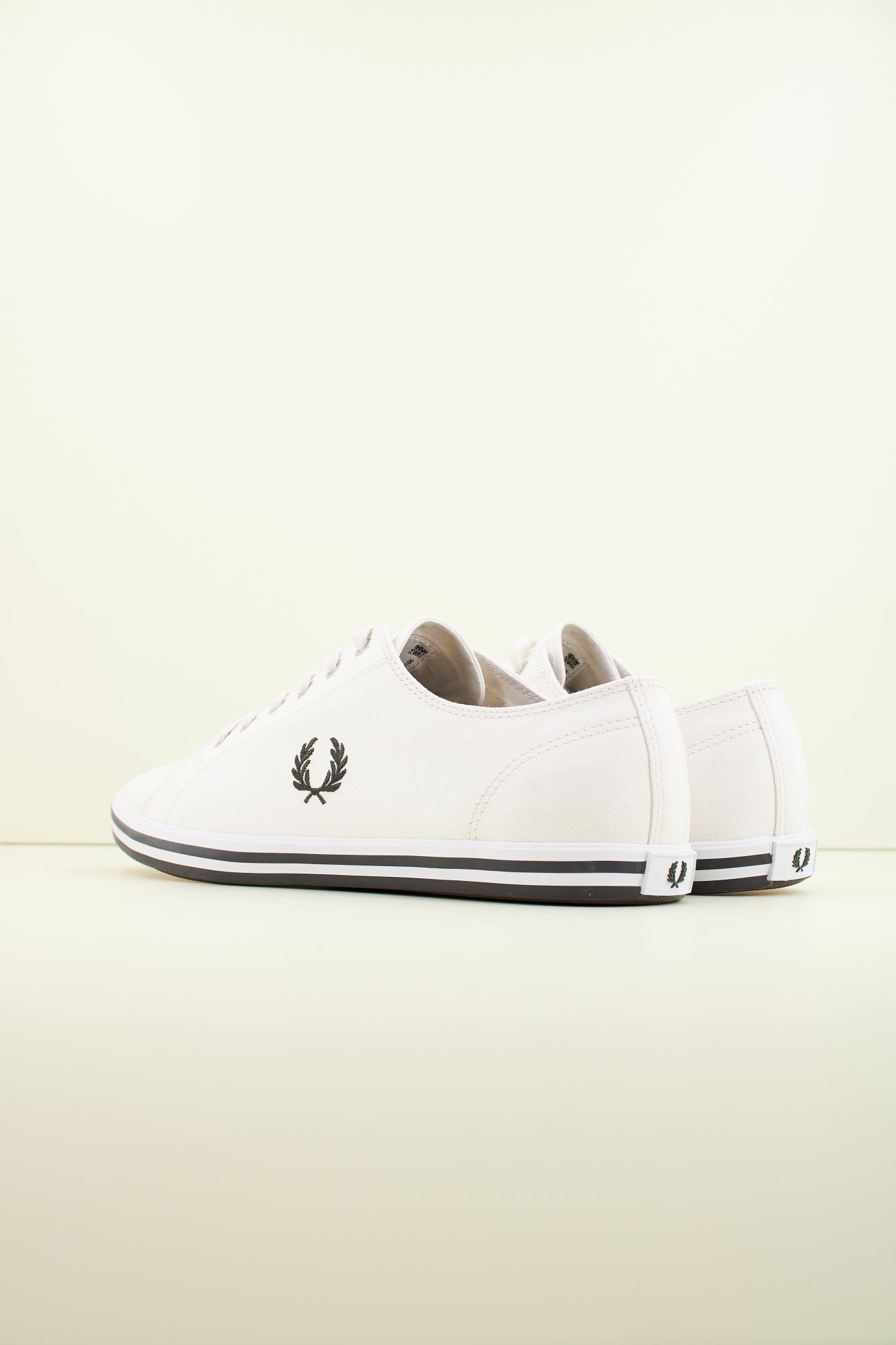 FRED PERRY KINGSTON TWILL en color BEIS (3)