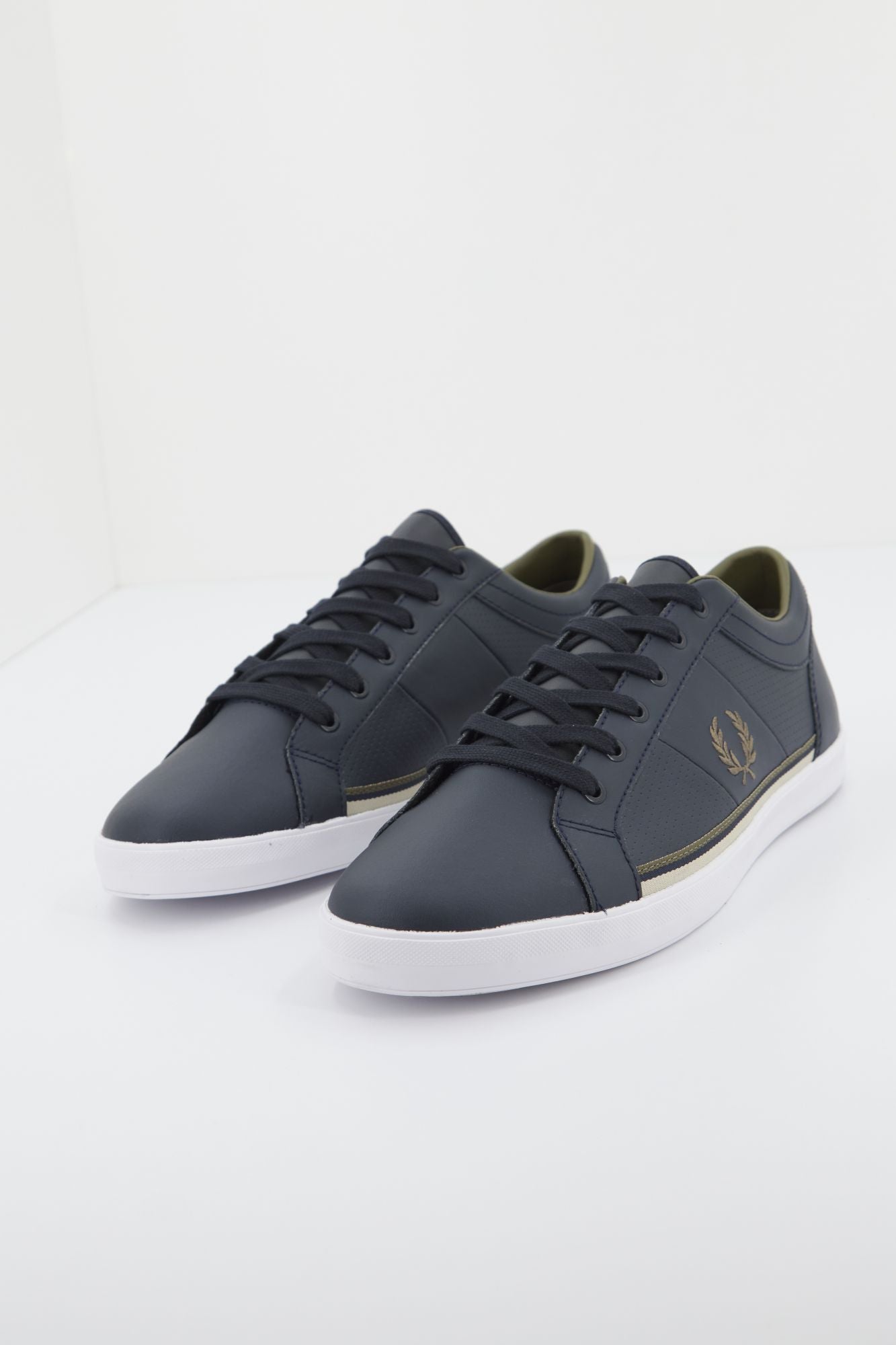 FRED PERRY  BASELINE PERF LTHR en color AZUL (3)
