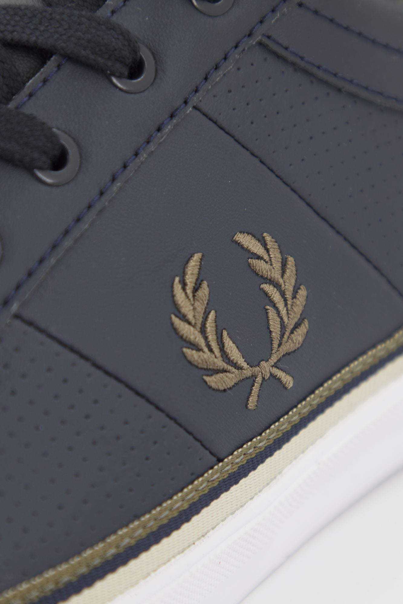 FRED PERRY  BASELINE PERF LTHR en color AZUL (4)