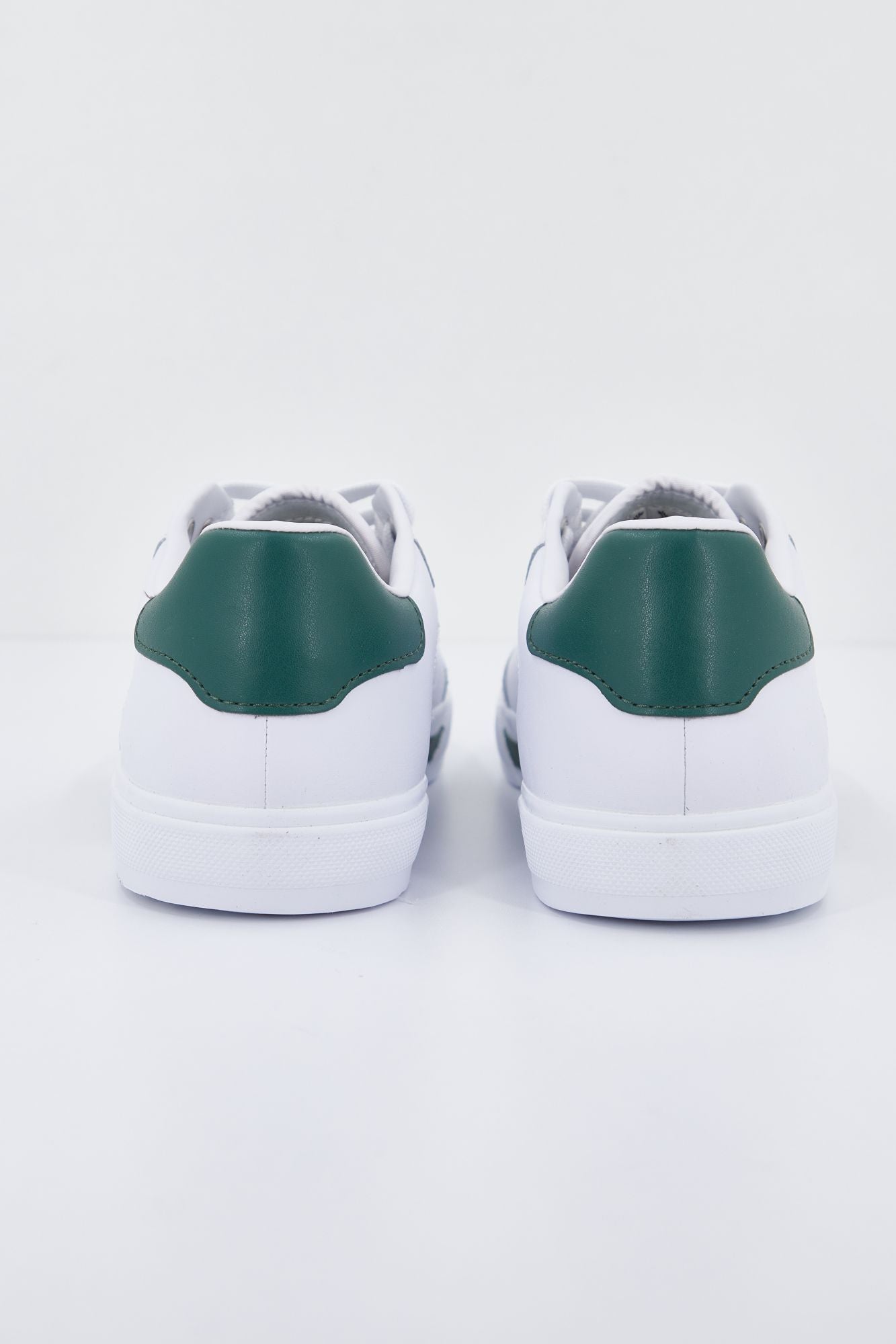 FRED PERRY  CLAY PIQUE en color BLANCO (3)