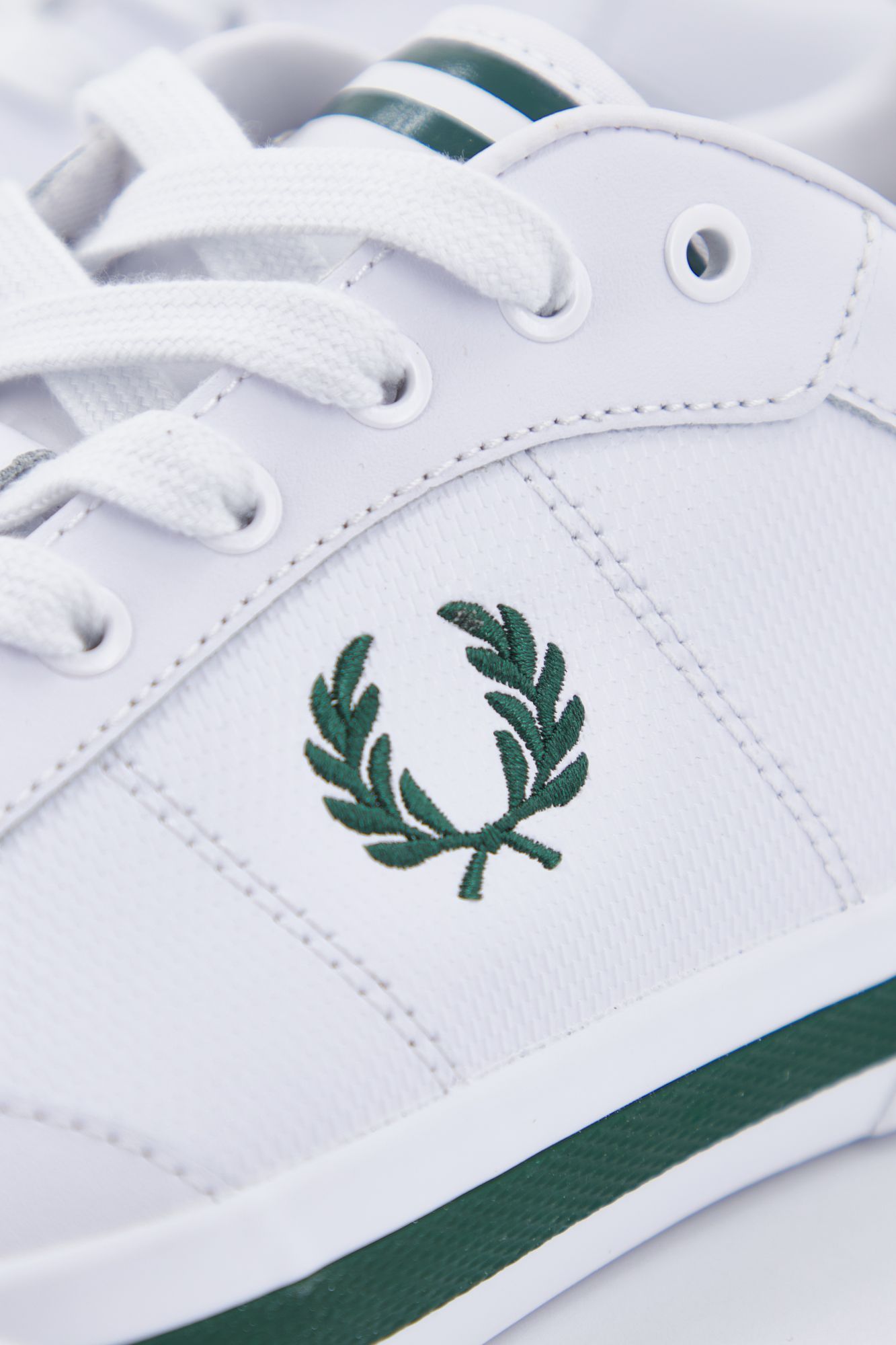 FRED PERRY  CLAY PIQUE en color BLANCO (4)