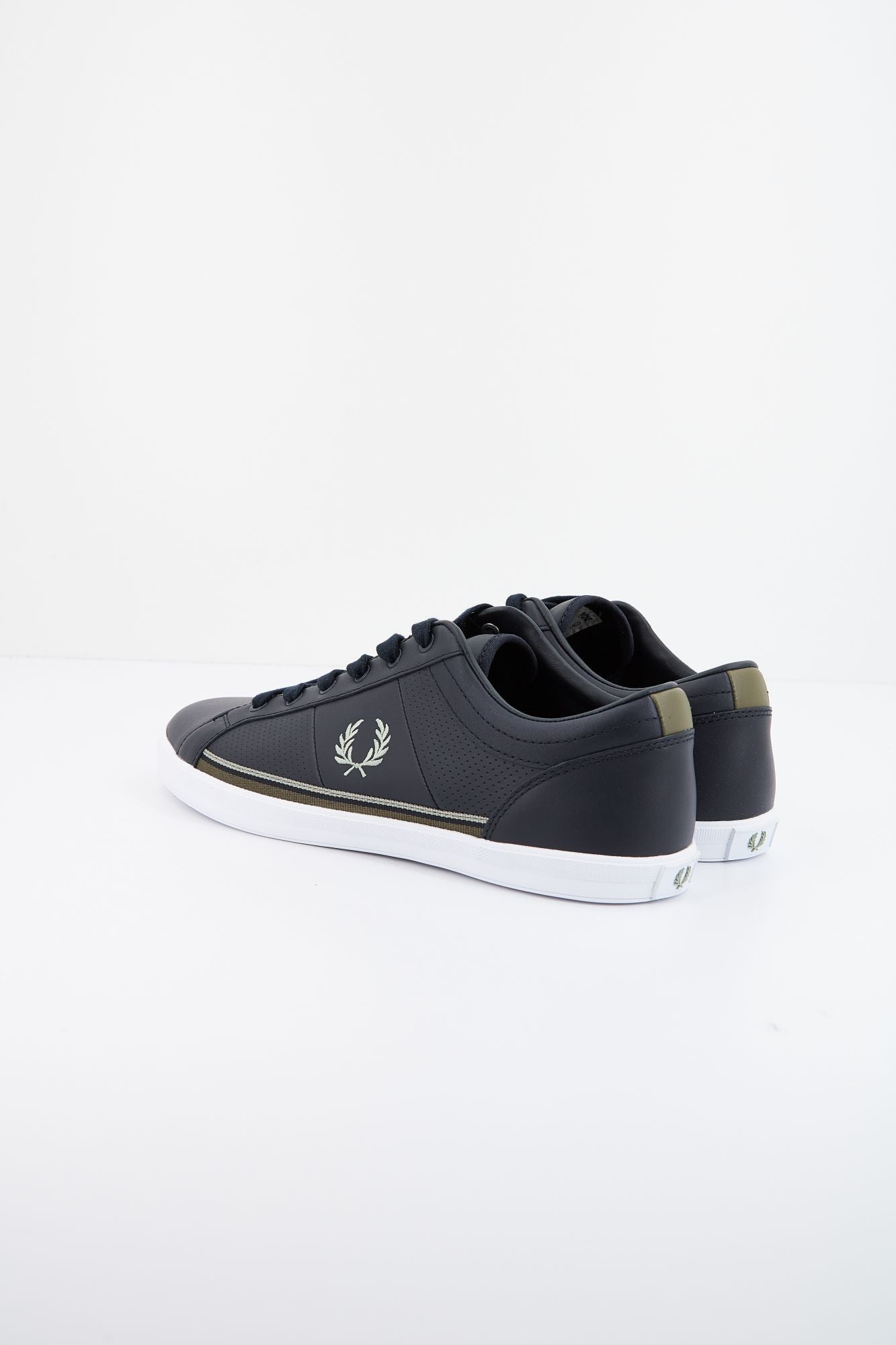 FRED PERRY  BASELINE PERF LEATH en color AZUL (3)