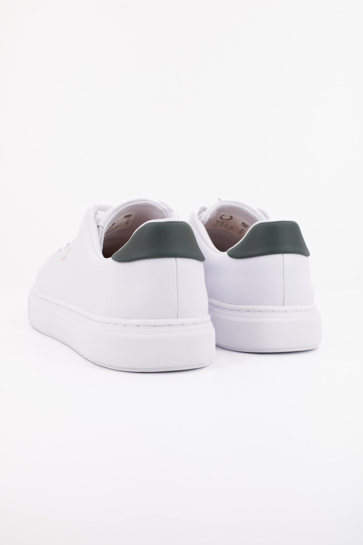 FRED PERRY B71 LEATHER en color BLANCO (4)