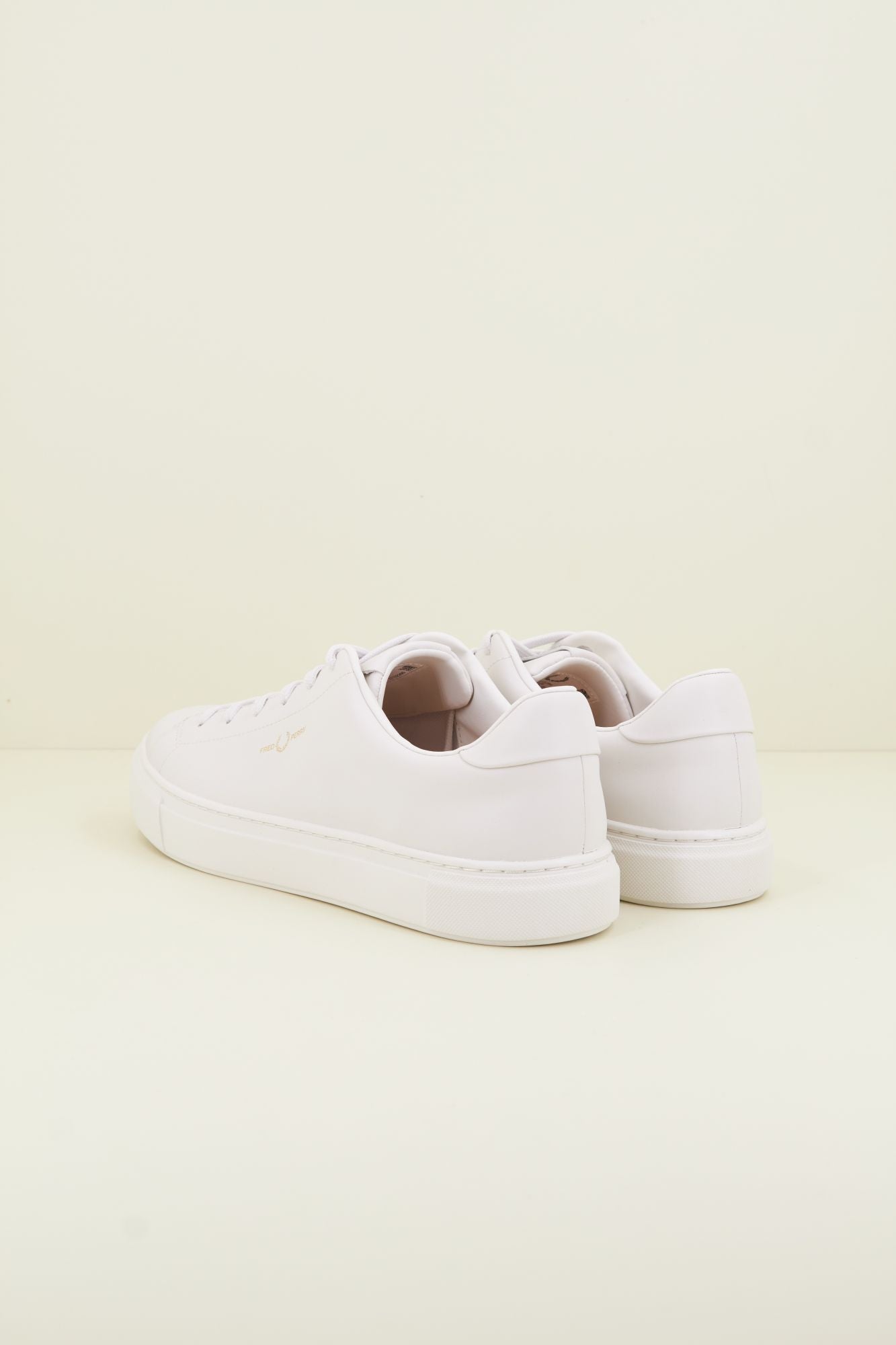 FRED PERRY B71 LEATHER en color BEIS (3)