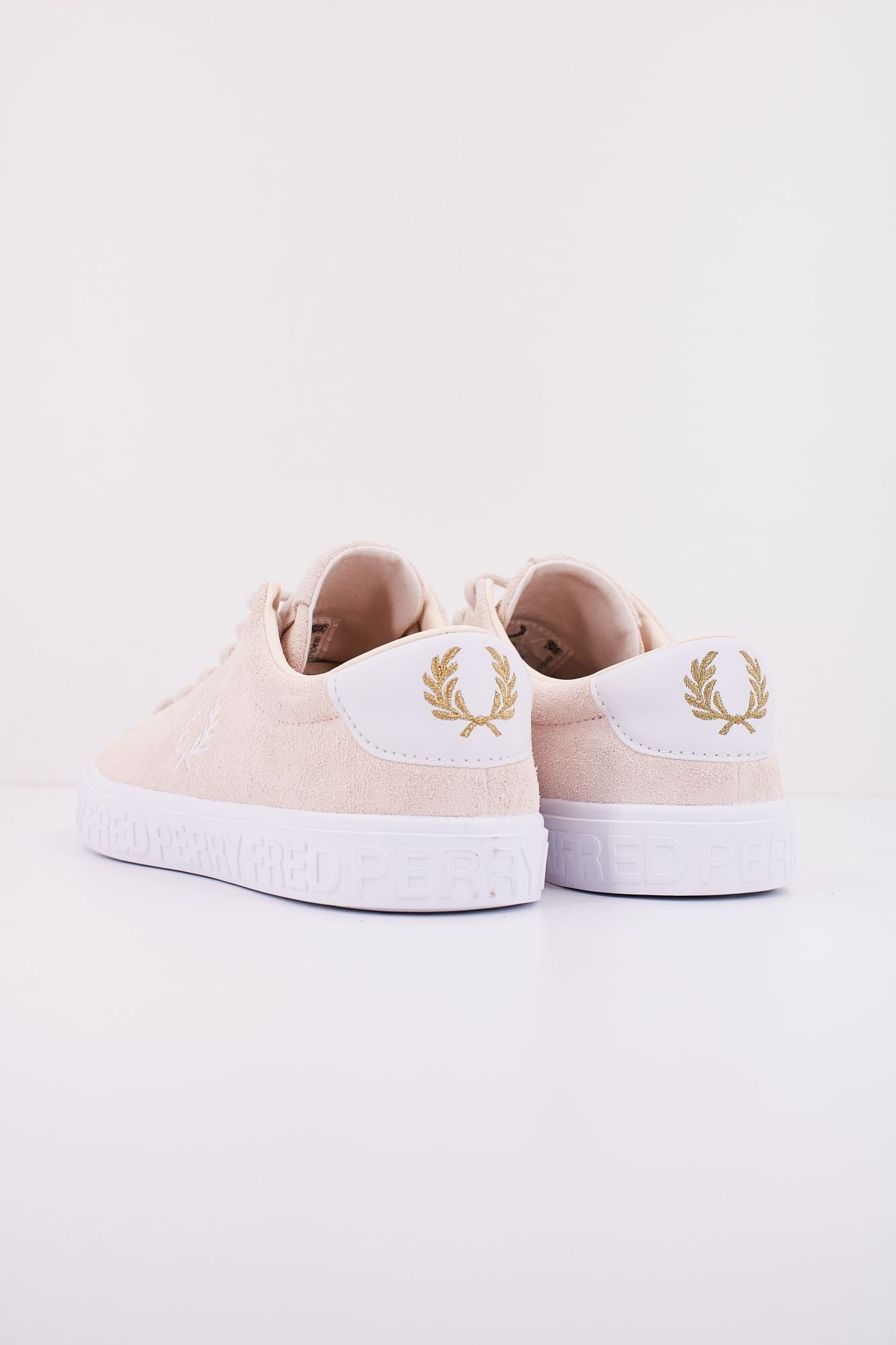 FRED PERRY LOTTIE SUEDE en color MARRON CLARO (3)